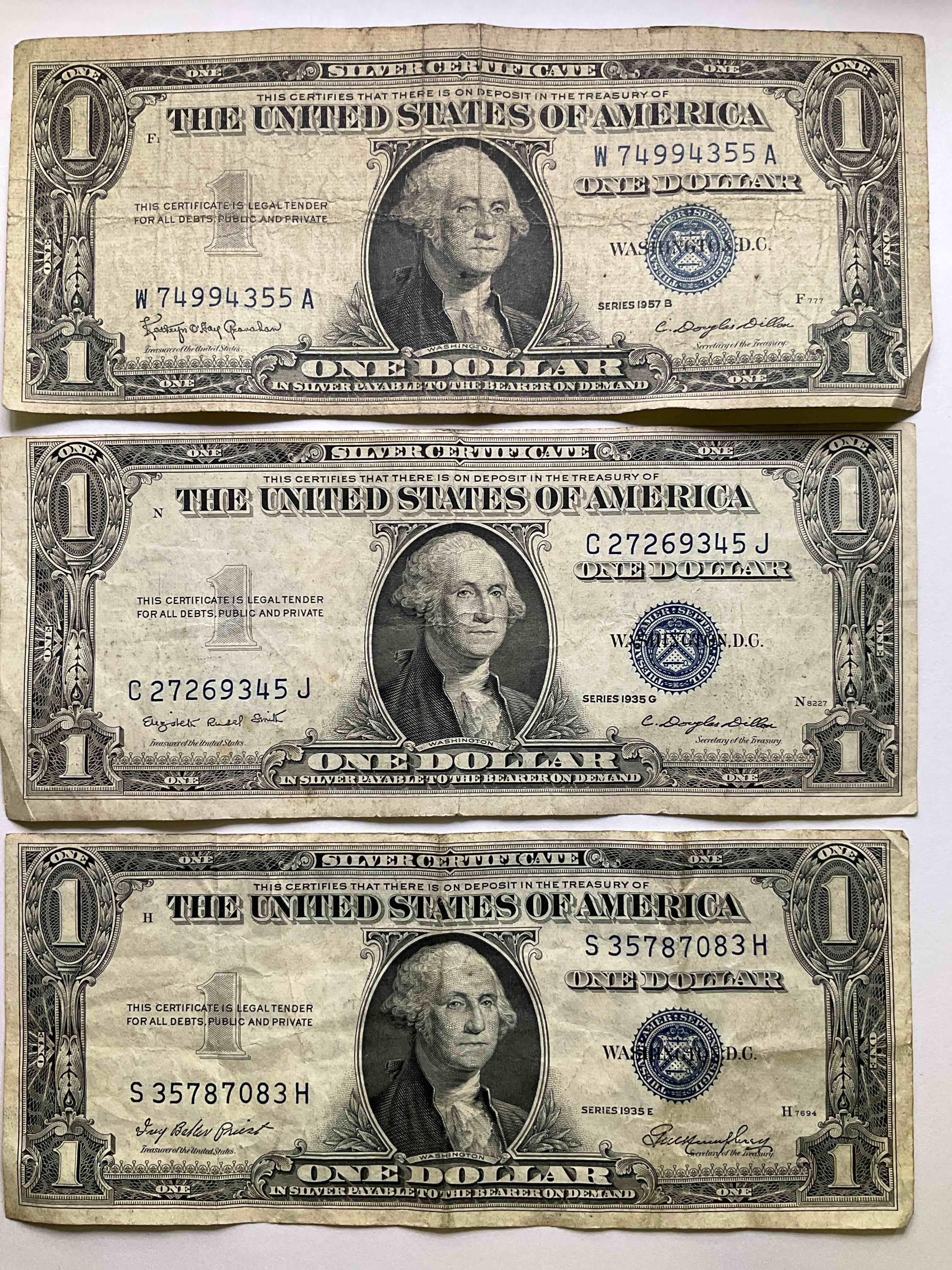 1957 & 1935 Silver Certificates! Did You Know That Prior To 1964 One Dollar U.S. Paper Money Was Actually Redeemable For Silver Dollars?! Wow How Times Have Changed! Silver Certificates Were Produced From 1878 To 1964 & Are Still Considered Legal Tender At Face Value. Here Are Gorgeous, Circulated 1935 & 1957 U.S. One Dollar Silver Certificate, With Highly Collectible "Blue Seal!* Own An Awesome Piece Of History!