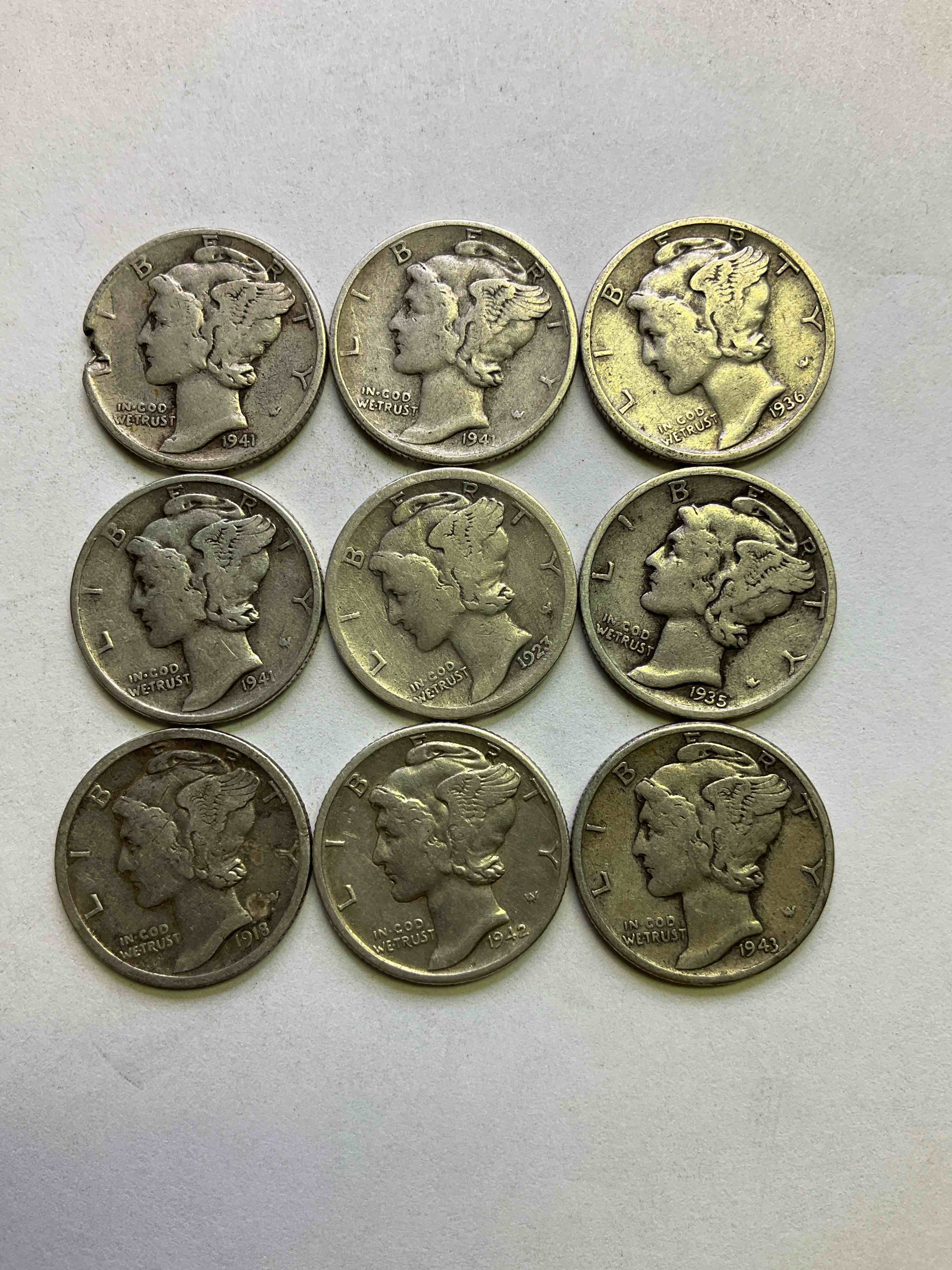 Antique U.S. Pure Fine Silver Mercury Dimes! Silver Mercury Dimes Were Minted From 1916-1945 & Have Become Serious Collector Items! Check Out These Awesome Examples, All In Nice, Circulated Condition With Visible Dates & Varying Years! Rare To Have Visible Dates! Makes For A Great Investment In Precious Metals, Mercury Dimes Are 90% Pure Fine Silver! They Don't Make Em' Like This Anymore!
