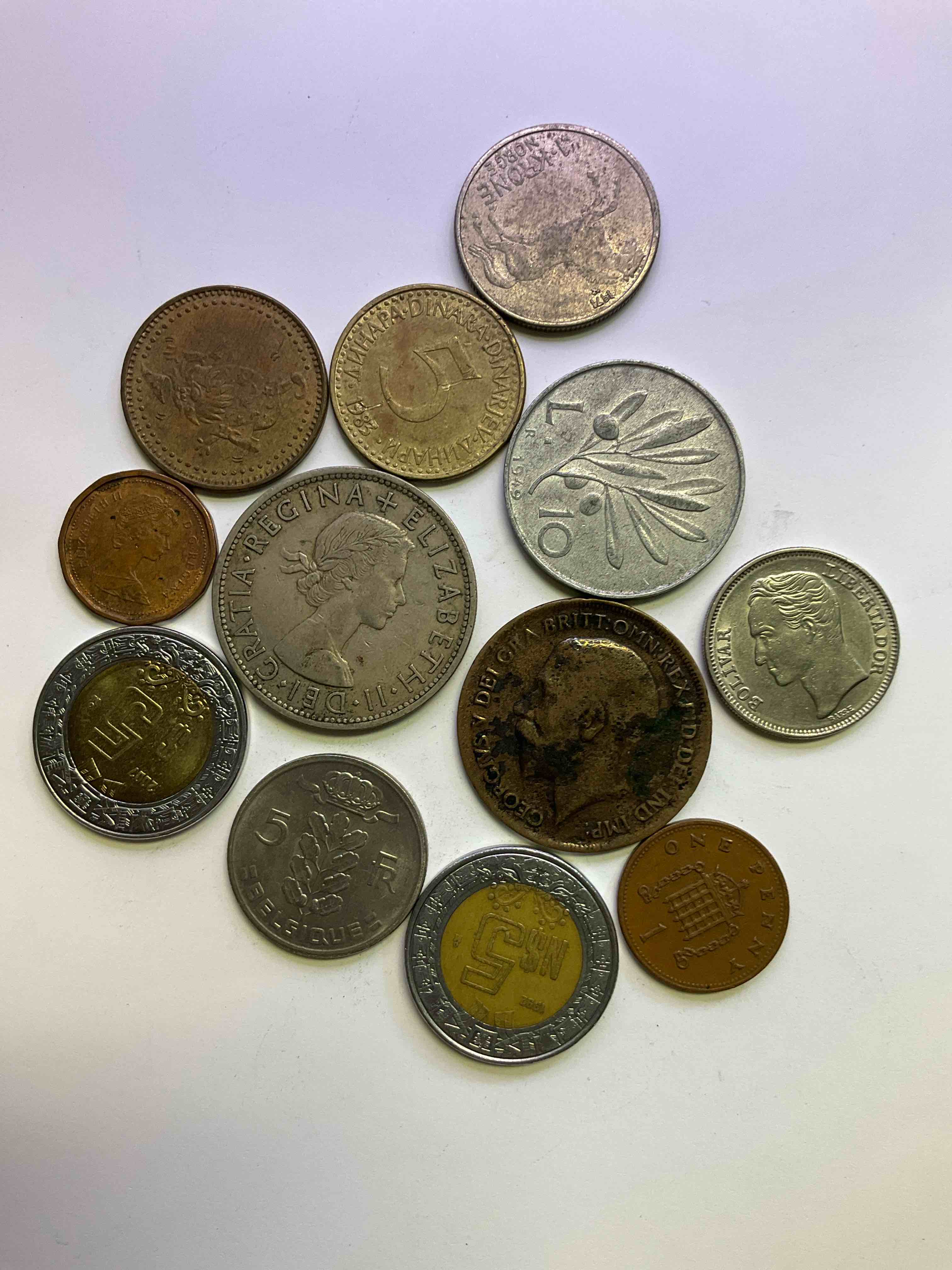 World Coins, Antique & Vintage! Each Lot Is Unique! Many Different Years, Countries, Sizes & Exotic Places. This Cool Collection Of Antique Coins From Around The World Is Loads Of Fun! Have Fun Identifying Each Coin & Country As A Great Educational Tool! A Great Investment Too!
