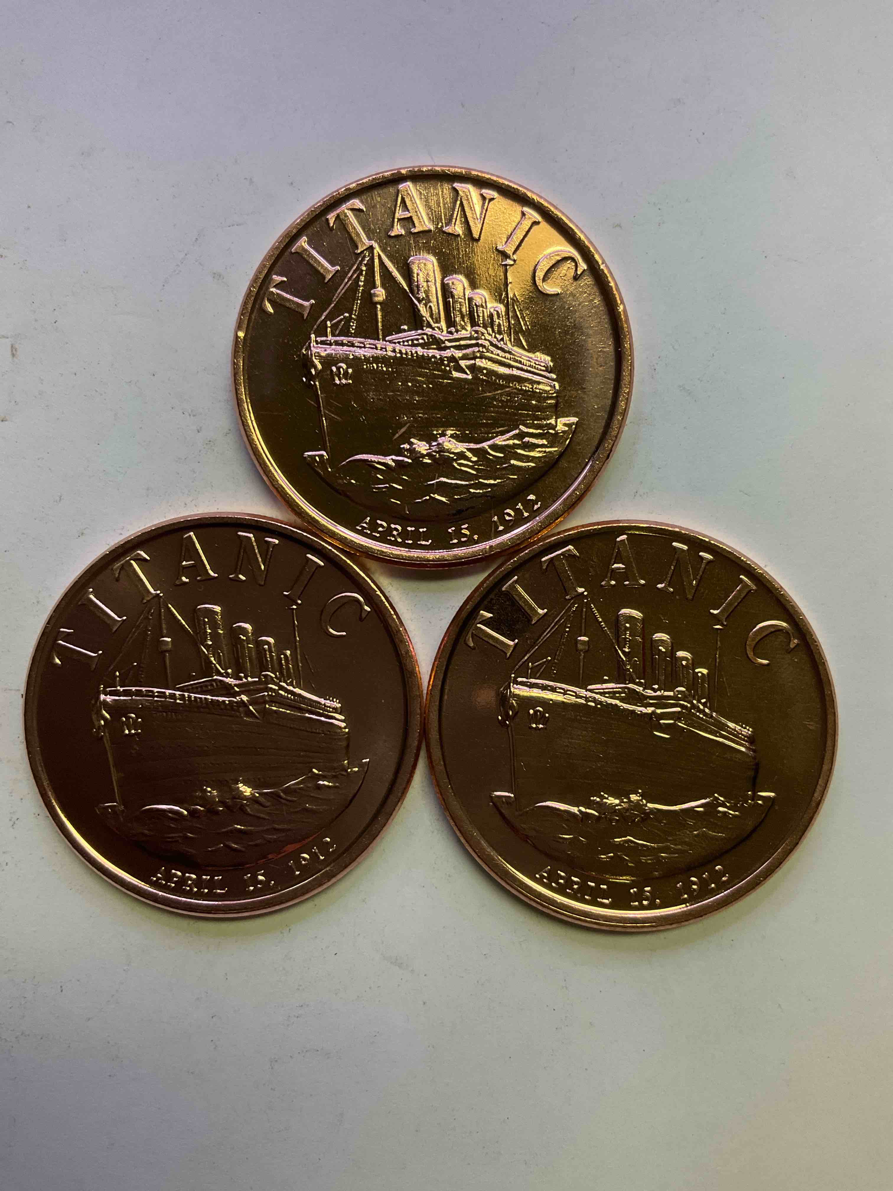 Pure Copper Large Coin! One Ounce Pure Copper Commemorative Coin, Brand New In Excellent Condition. 1.5" Diameter. Pure Copper! TITANIC Edition.