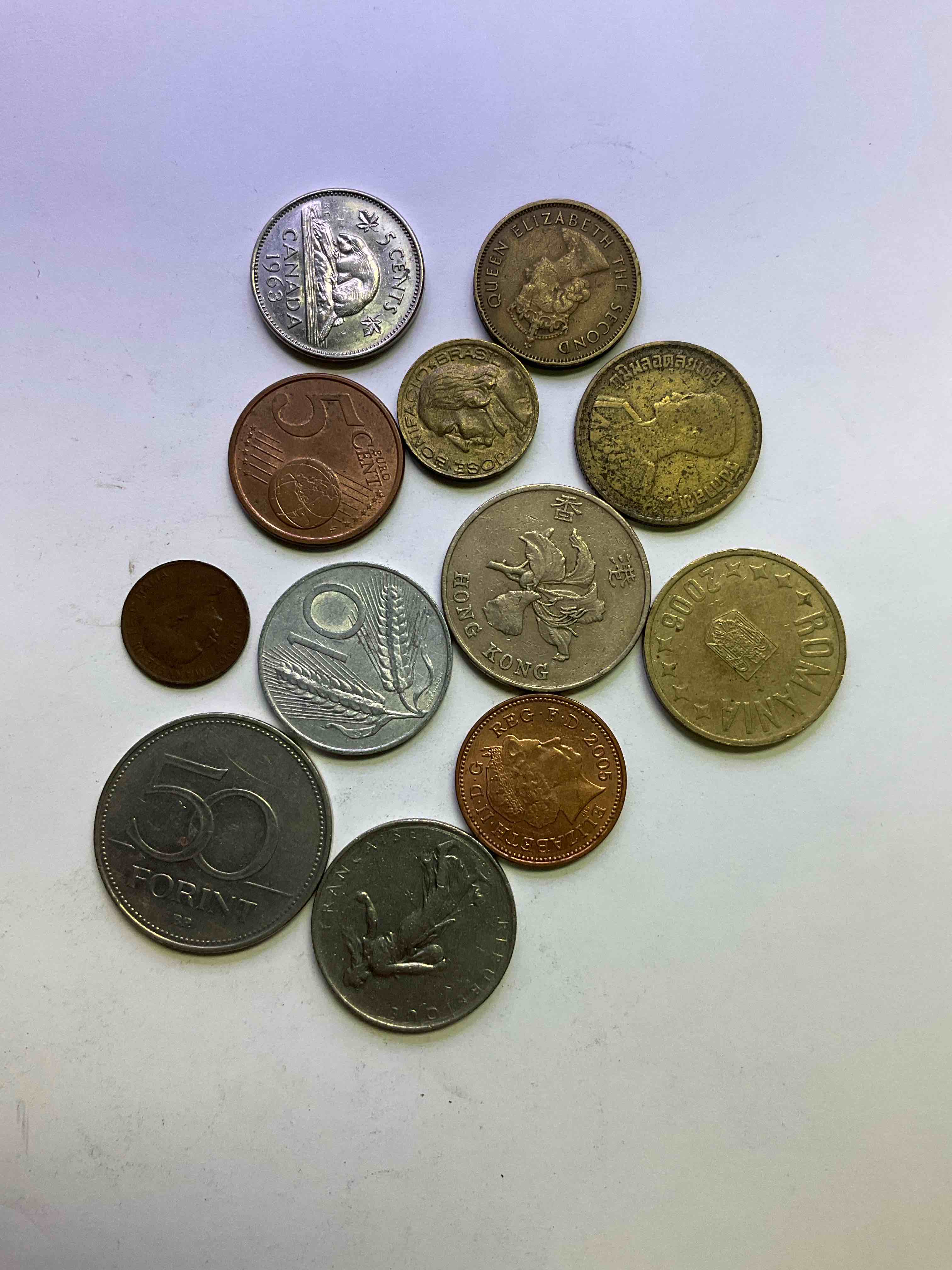 World Coins, Antique & Vintage! Each Lot Is Unique! Many Different Years, Countries, Sizes & Exotic Places. This Cool Collection Of Antique Coins From Around The World Is Loads Of Fun! Have Fun Identifying Each Coin & Country As A Great Educational Tool! A Great Investment Too!