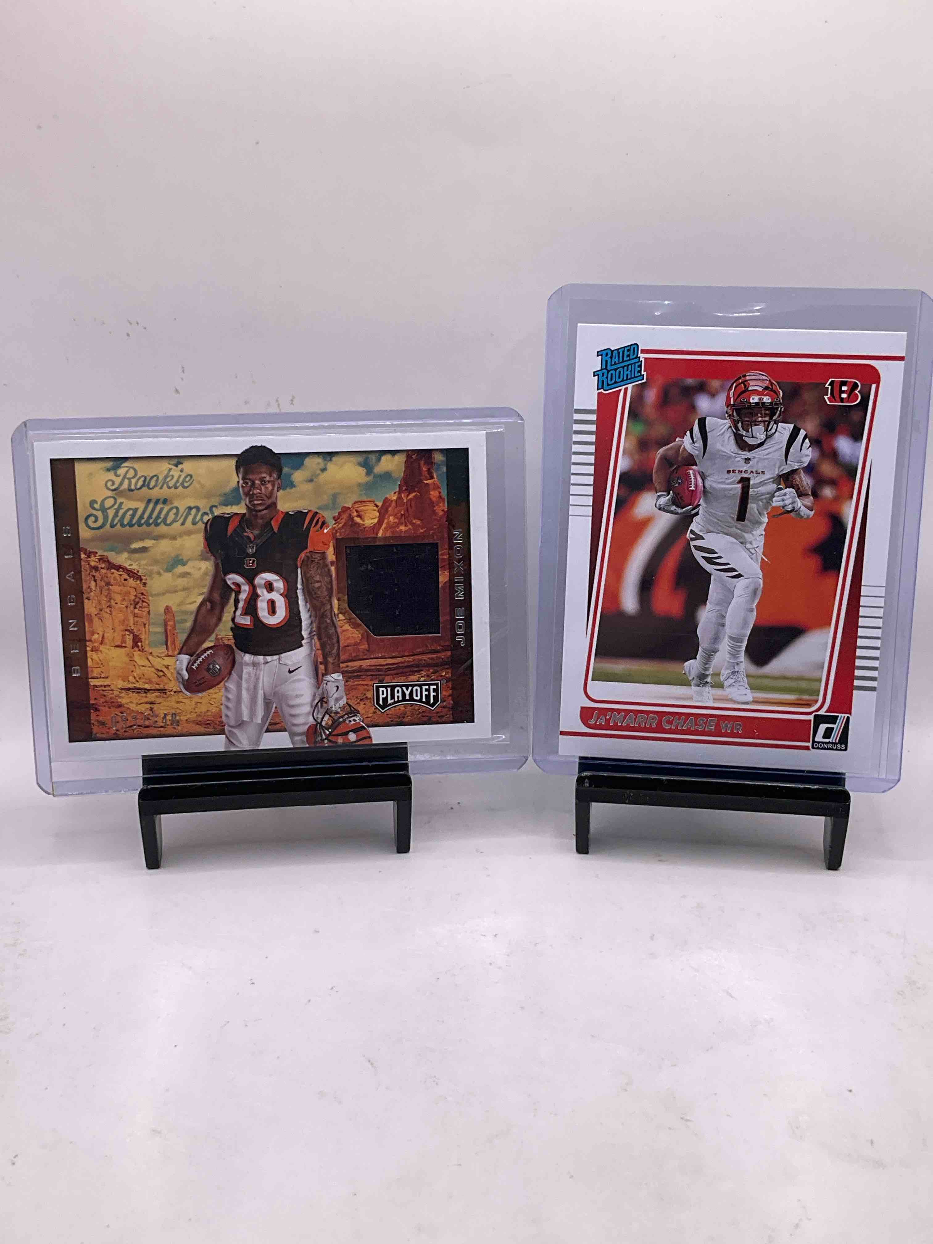 Bengals Bonanza! Joe Mixon Rookie Stallions Player Worn Rookie Card /149 & Ja’marr Chase Donruss Rated Rookie! Joe Burrow, Ja’marr Chase & More! 50 Card Bengals! Vintage & New!