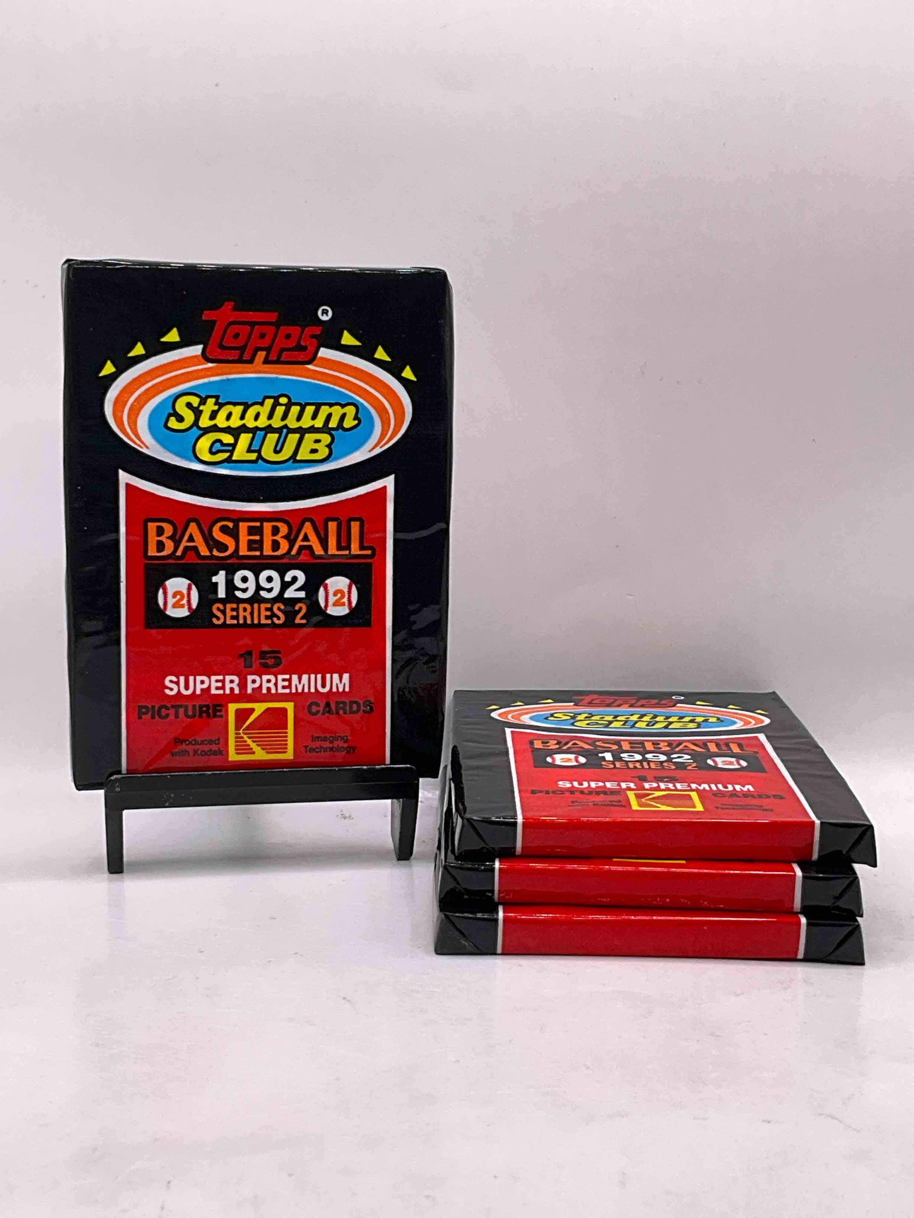 Series TWO! Ken Griffey Jr!? Topps Stadium Club 1992 Unopened Packs, Straight From Box. Search For Big Names, Ken Griffey Jr, Nolan Ryan, Rickey Henderson & So Many More! Some Of These Cards Can Be Worth Big $$$ 