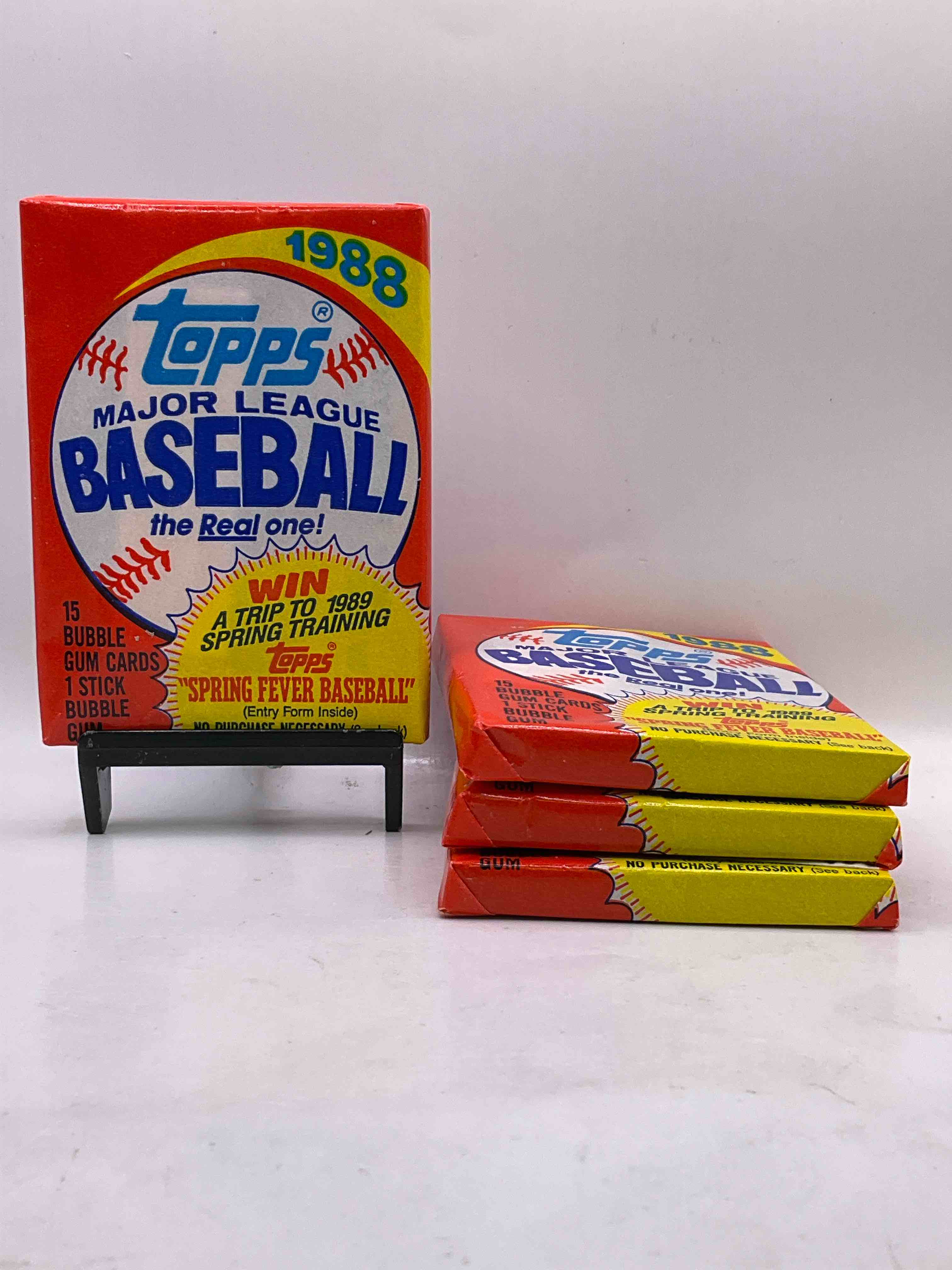 80’s Baseball Fan’s Rejoice! 1988 Topps Baseball Unopened Wax Packs Full Of Collectible Trading Cards! Search For Valuable Don Mattingly “World Of Baseball” & Nolan Ryan Cards Worth Hundreds In Perfect Condition! 