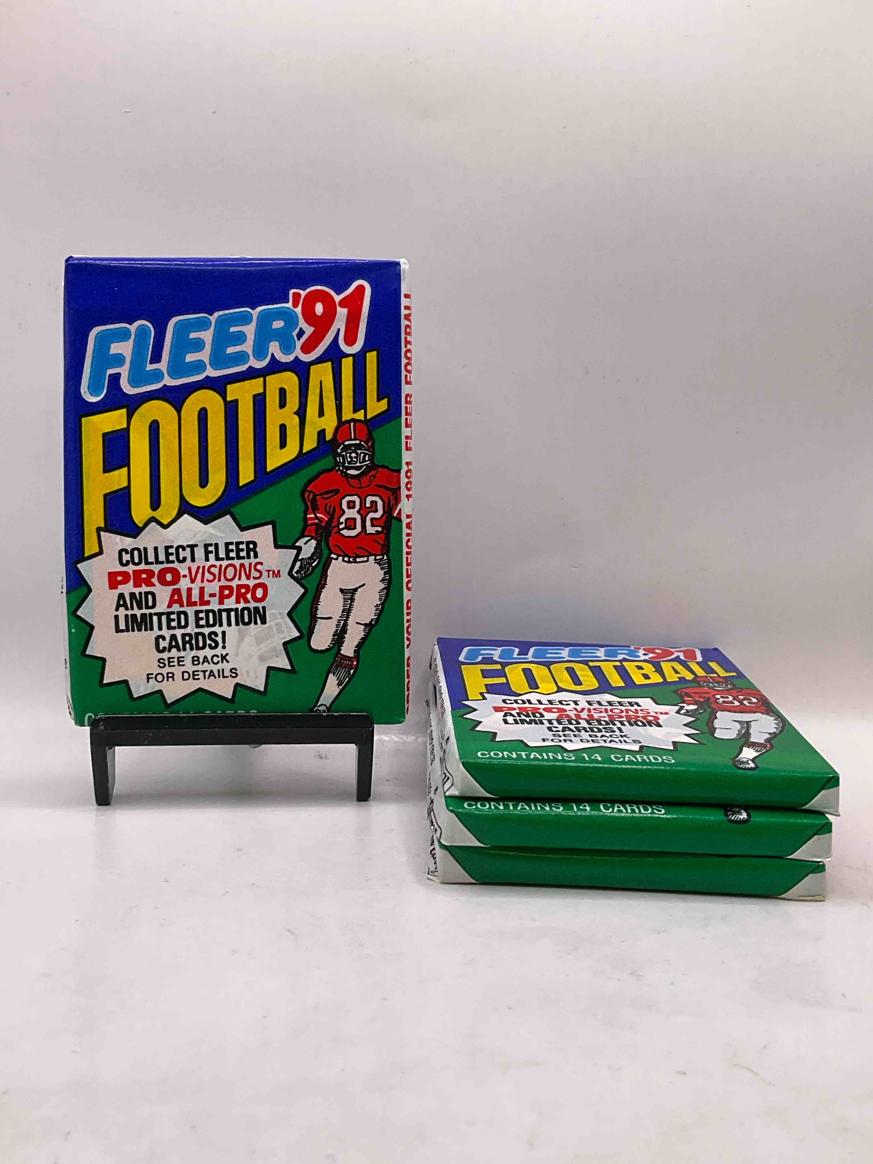 1991 Fleer Football Unopened Sports Card Wax Pack, Direct From Original Retail Case. Search For Early Barry Sanders, Emmitt Smith, Jerry Rice & Joe Montana!
