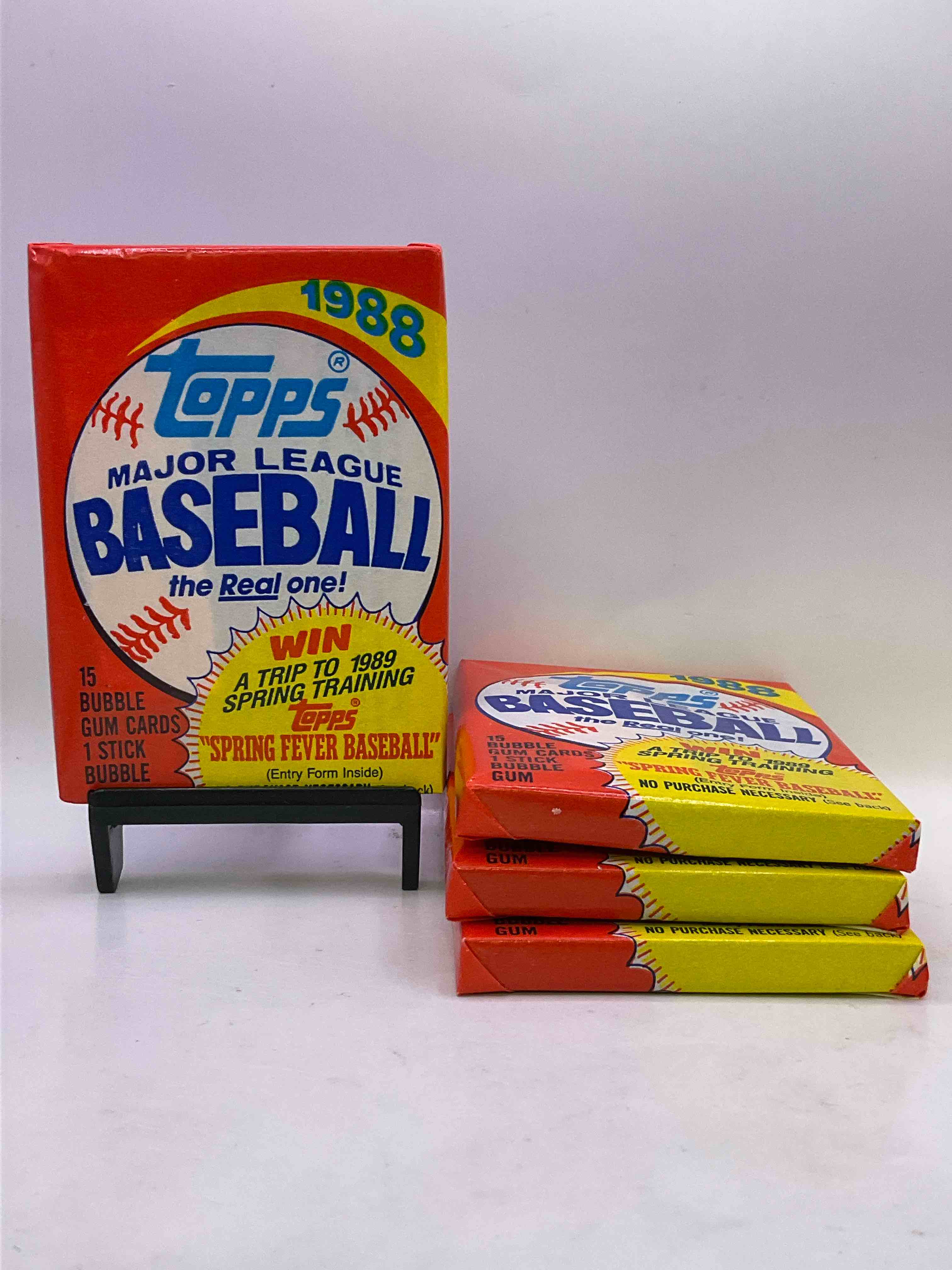 80’s Baseball Fan’s Rejoice! 1988 Topps Baseball Unopened Wax Packs Full Of Collectible Trading Cards! Search For Valuable Don Mattingly “World Of Baseball” & Nolan Ryan Cards Worth Hundreds In Perfect Condition! 