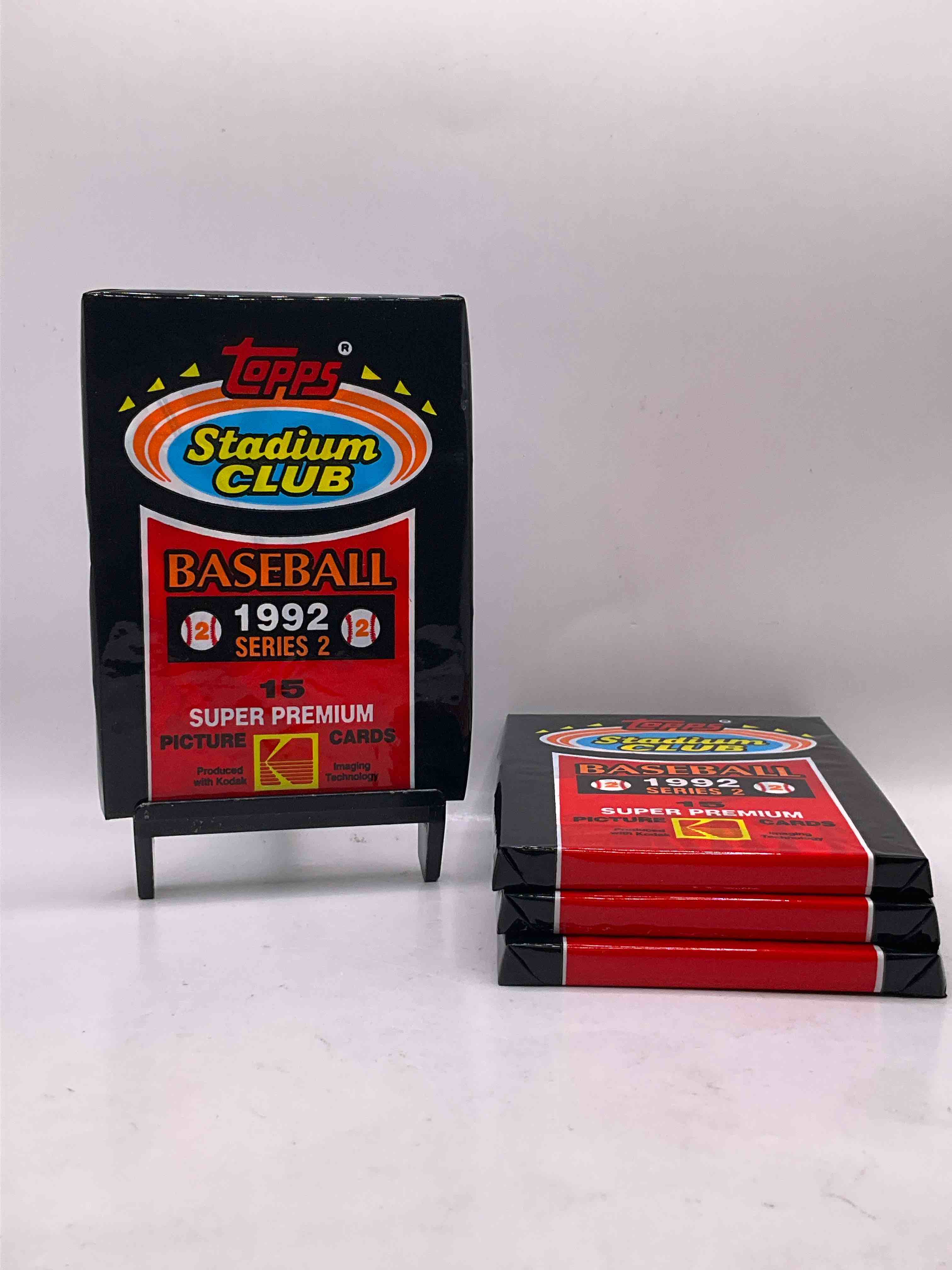 Series TWO! Ken Griffey Jr!? Topps Stadium Club 1992 Unopened Packs, Straight From Box. Search For Big Names, Ken Griffey Jr, Nolan Ryan, Rickey Henderson & So Many More! Some Of These Cards Can Be Worth Big $$$ 