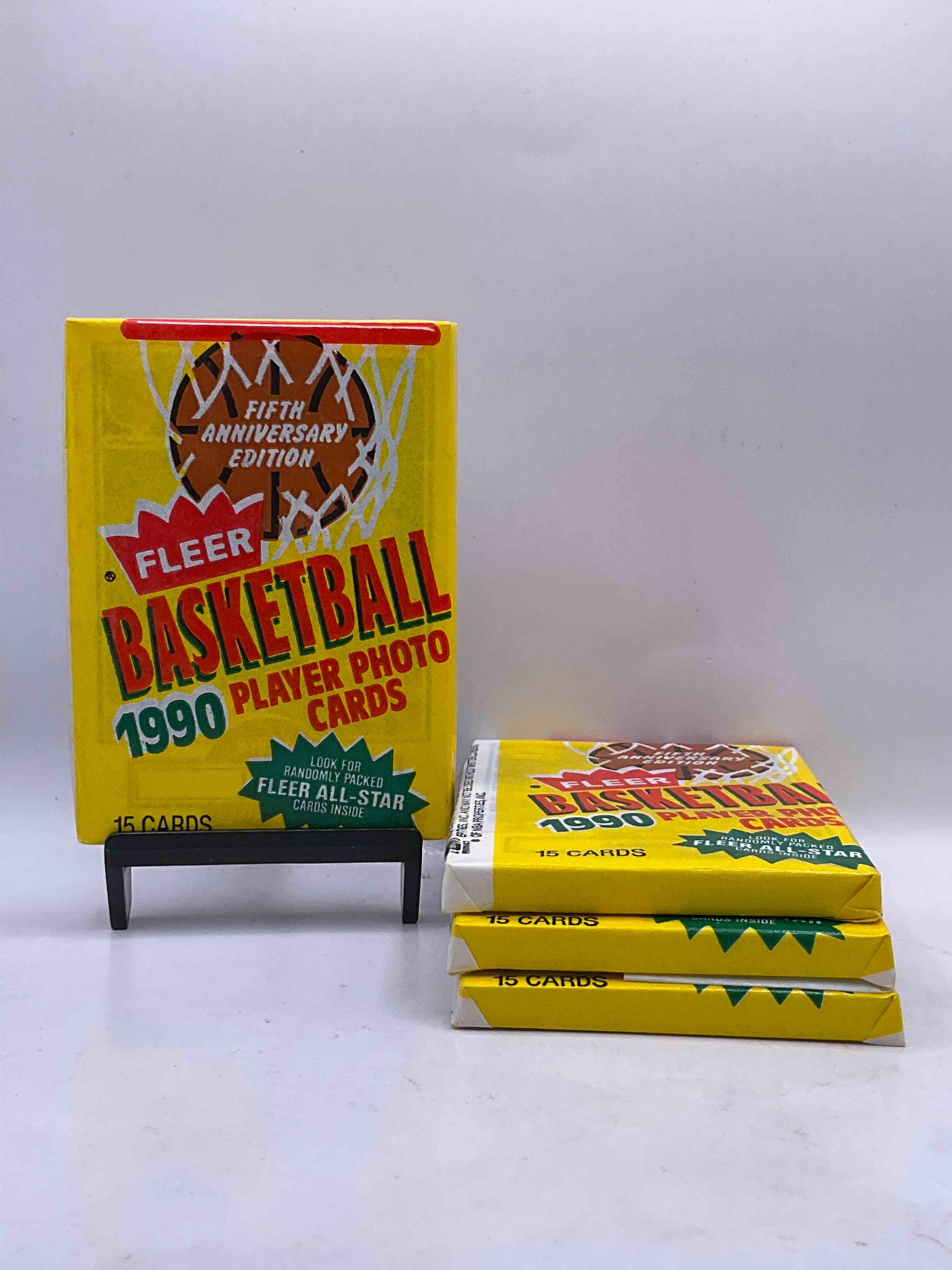 Michael Jordan!? 1990 Fleer Basketball Unopened Wax Packs Direct From Original Box! Search For Valuable Early Michael Jordan Cards! As Well As Other 80’s Stars!