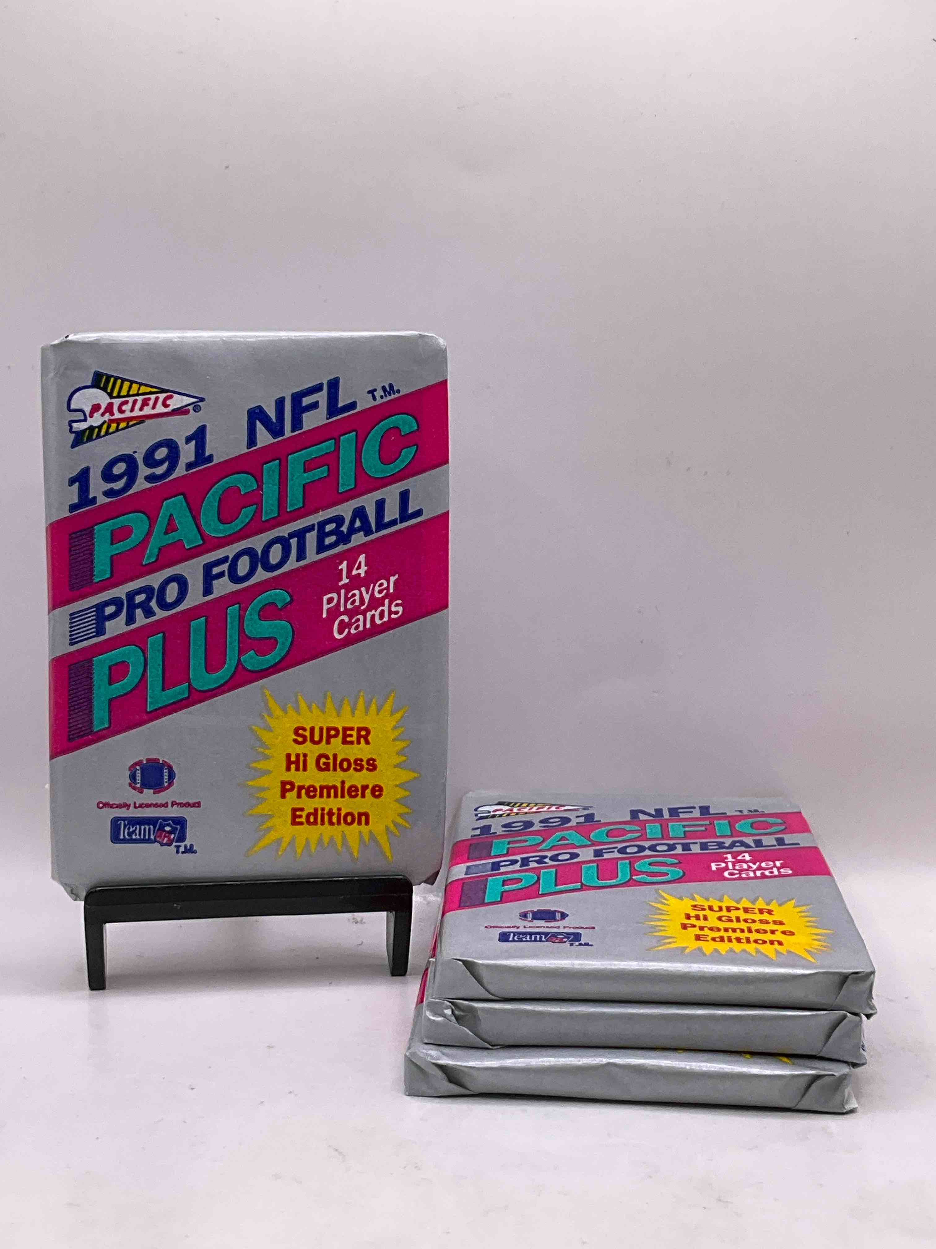 1991 pacific football, something you hardly ever see! 1991 pacific football sealed card pack, direct from original retail case. search for brett favre rookie, early barry sanders, jerry rice & so much more! hard to find!