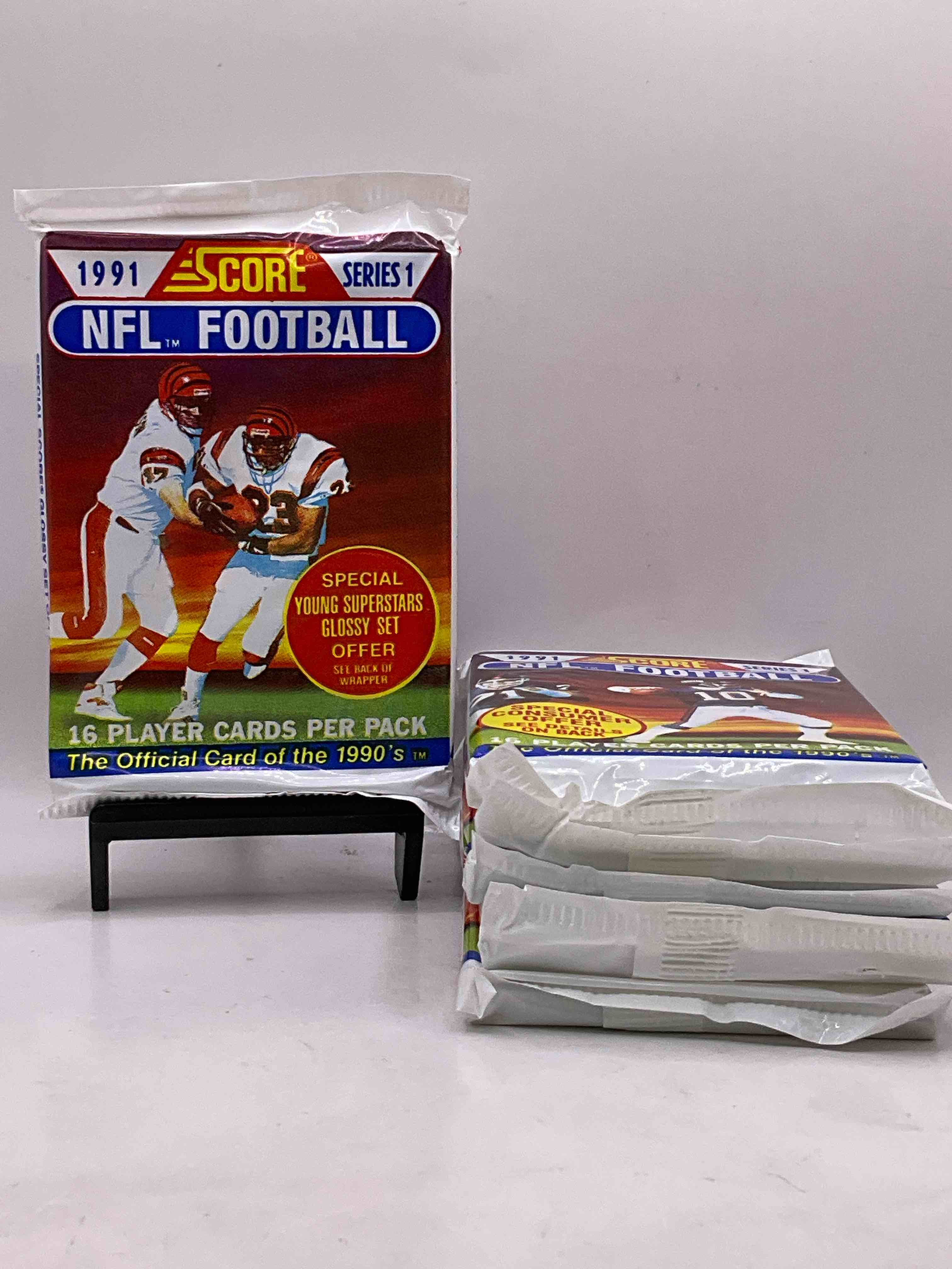1991 nfl score football sealed card pack, direct from original retail case! these cards are sought after by collectors for their awesome, nostalgic look. search for brett favre rookie, early jerry rice, early emmit smith, joe montana & so much more!
