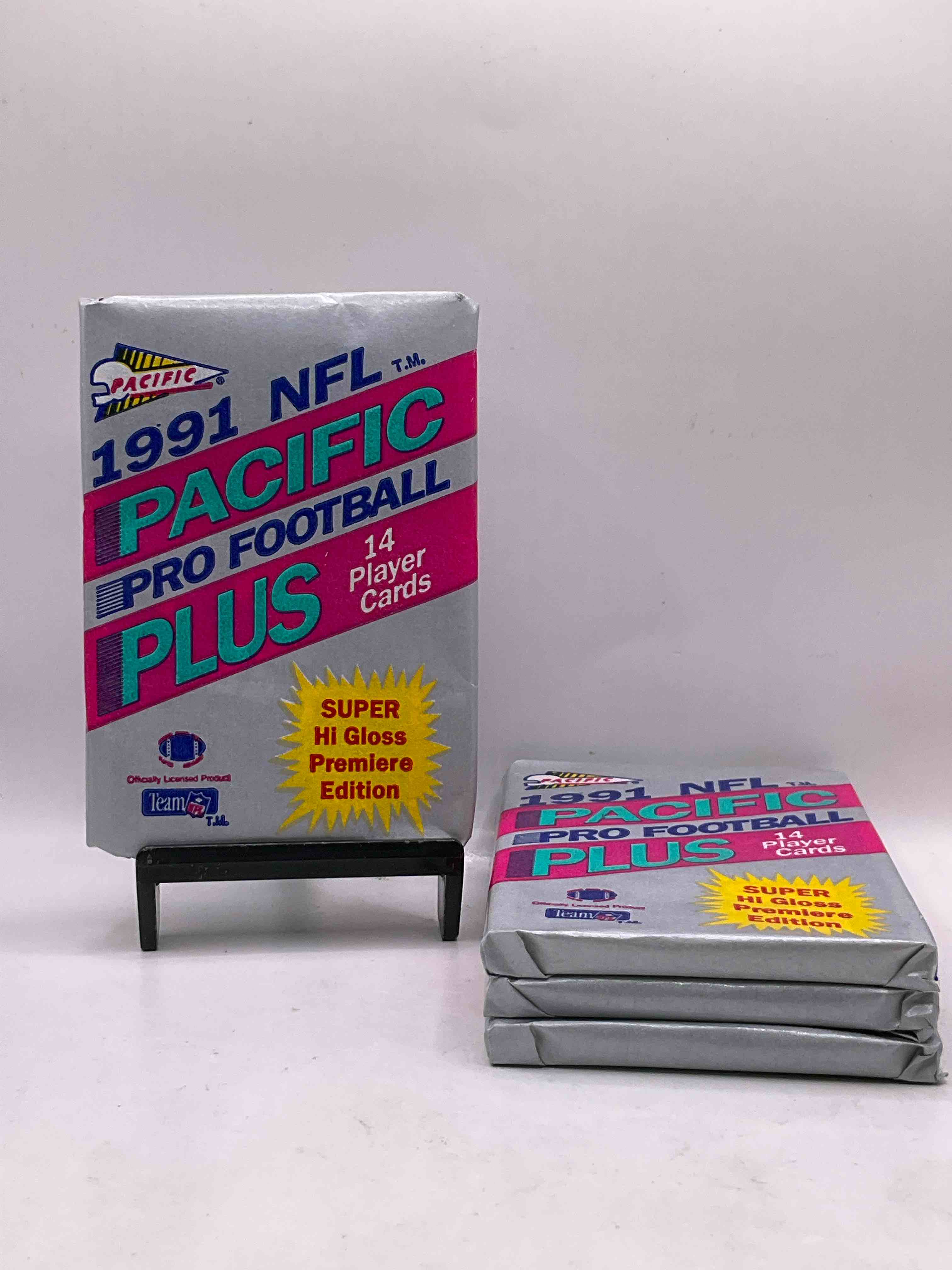 1991 Pacific Football, Something You Hardly Ever See! 1991 Pacific Football Sealed Card Pack, Direct From Original Retail Case. Search For Brett Favre Rookie, Early Barry Sanders, Jerry Rice & So Much More! Hard To Find!