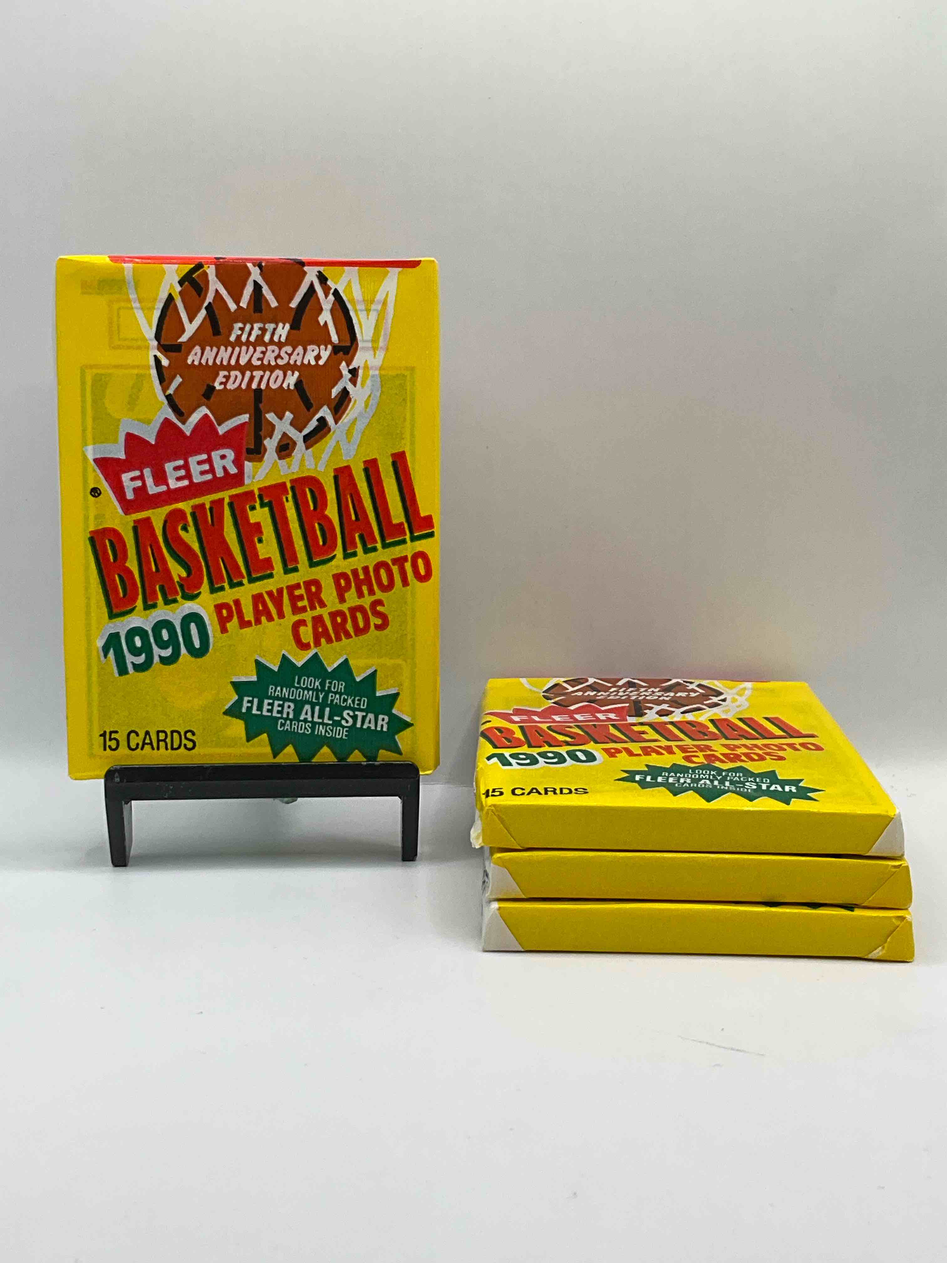 Michael Jordan!? 1990 Fleer Basketball Unopened Wax Packs Direct From Original Box! Search For Valuable Early Michael Jordan Cards! As Well As Other 80â€™s Stars!