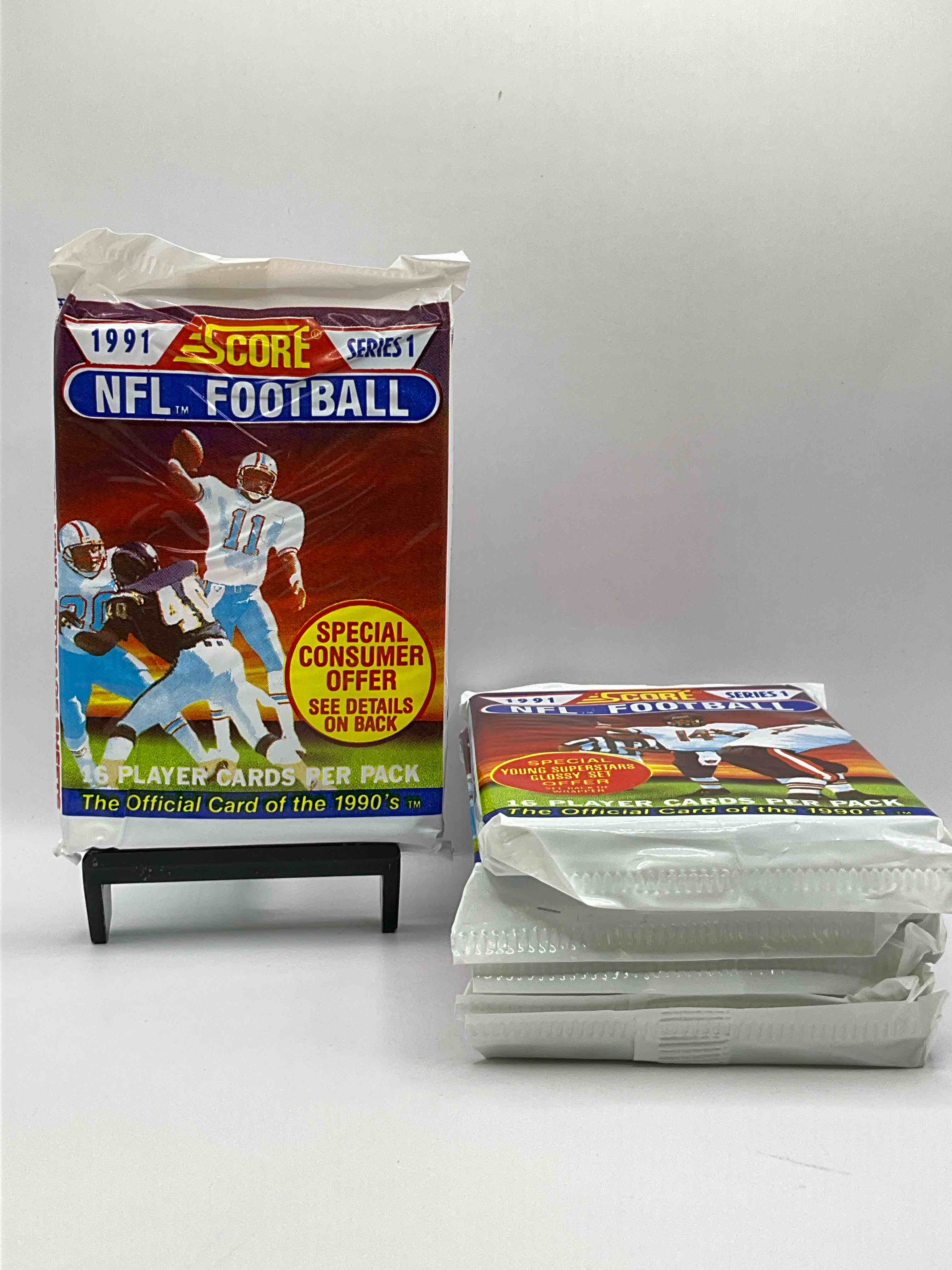 1991 NFL Score Football Sealed Card Pack, Direct From Original Retail Case! These Cards Are Sought After By Collectors For Their Awesome, Nostalgic Look. Search For Brett Favre Rookie, Early Jerry Rice, Early Emmit Smith, Joe Montana & So Much More!