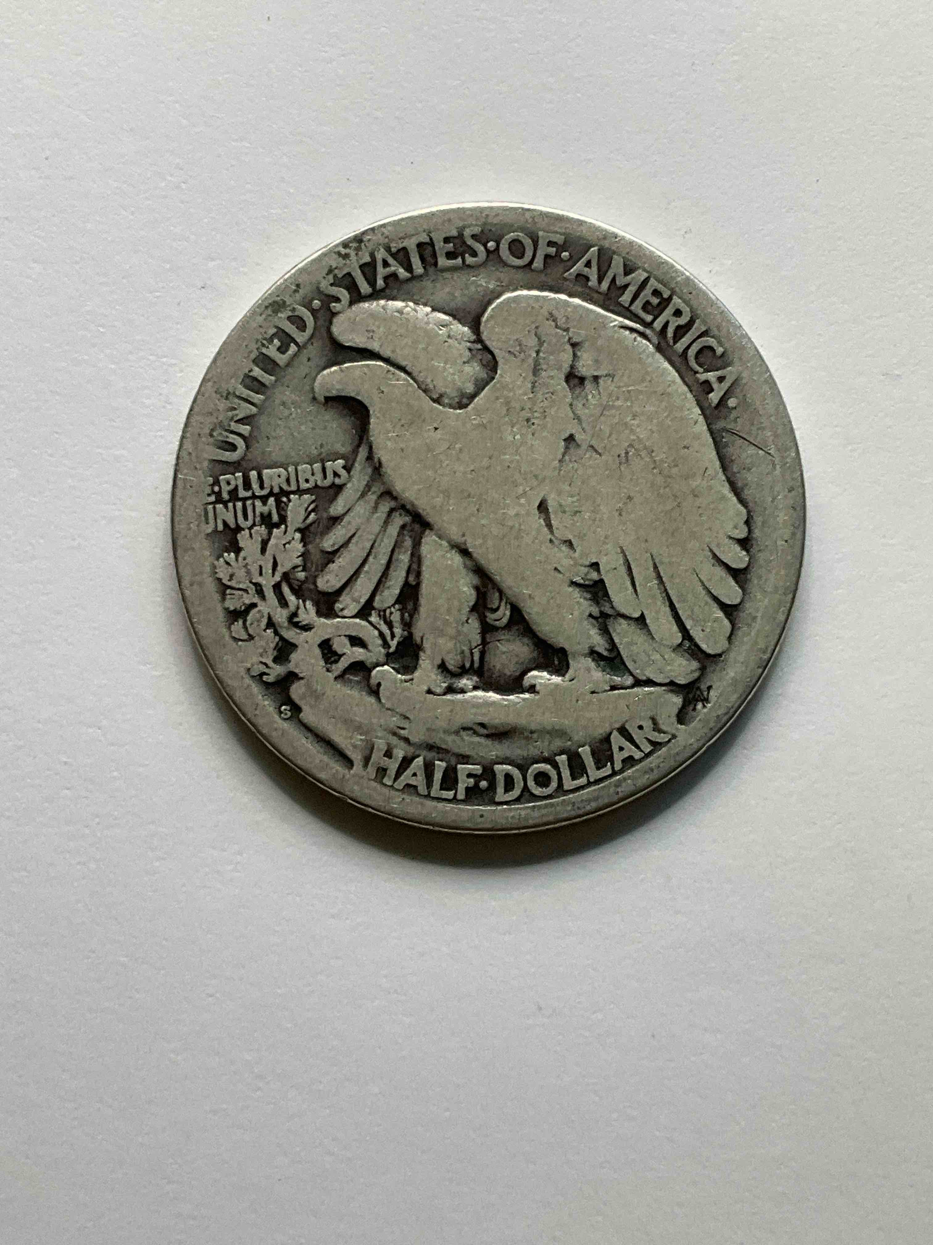 https://s3.amazonaws.com/lotting-images-prod/bidfta/BRN2243900_1755616238341.jpeg