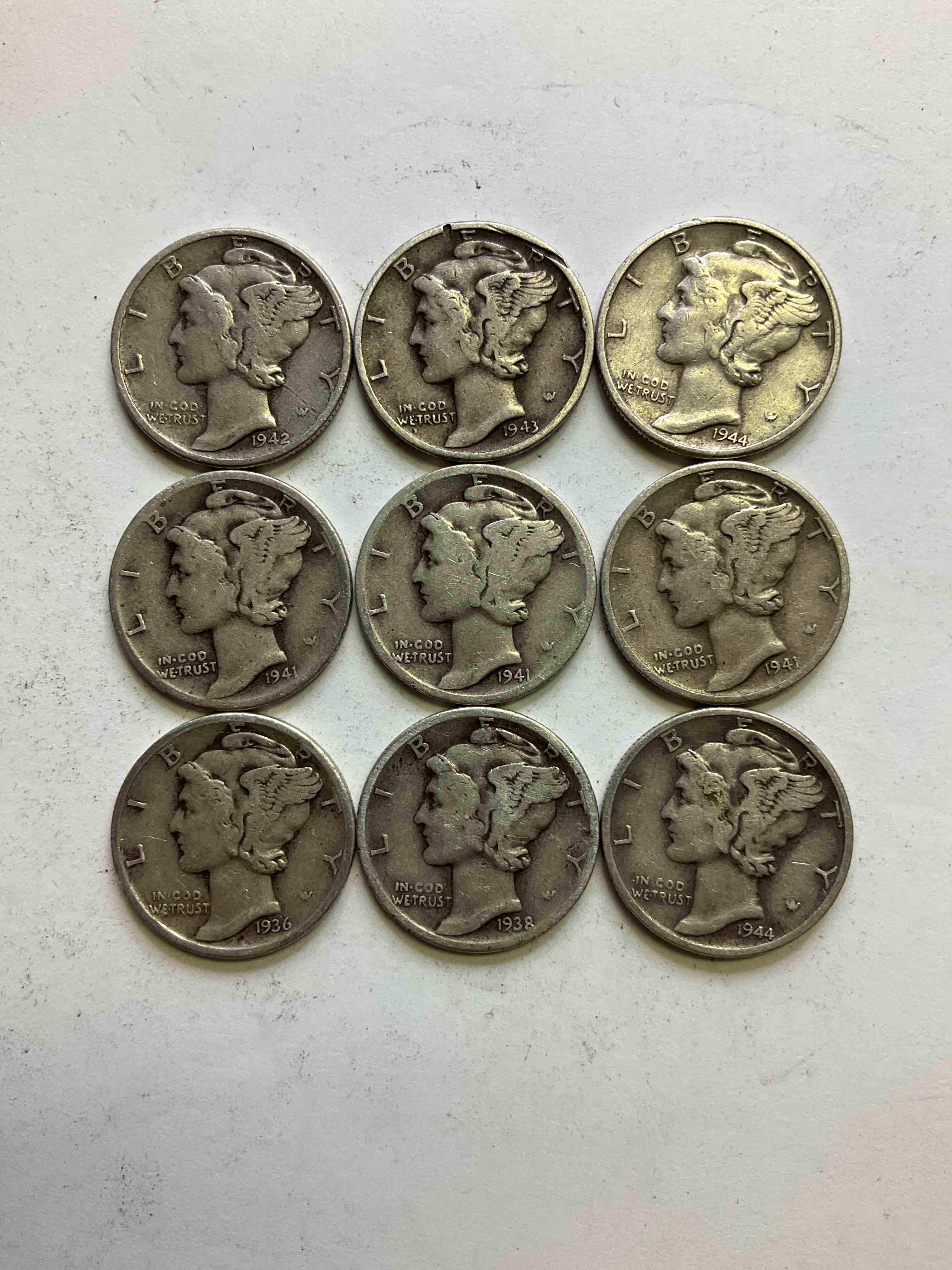 Antique U.S. Pure Fine Silver Mercury Dimes! Silver Mercury Dimes Were Minted From 1916-1945 & Have Become Serious Collector Items! Check Out These Awesome Examples, All In Nice, Circulated Condition With Visible Dates & Varying Years! Rare To Have Visible Dates! Makes For A Great Investment In Precious Metals, Mercury Dimes Are 90% Pure Fine Silver! They Don't Make Em' Like This Anymore!