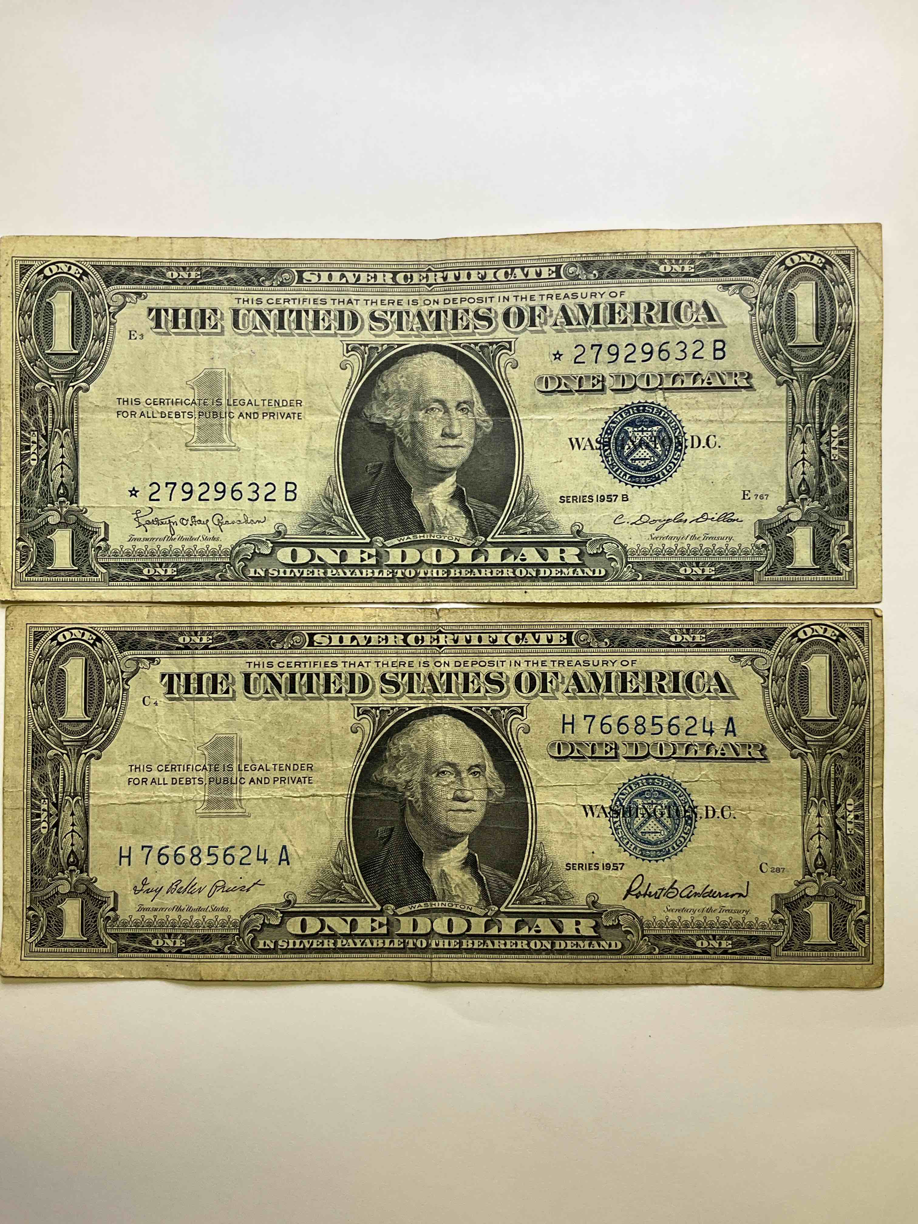 1957 Silver Certificates! Did You Know That Prior To 1964 One Dollar U.S. Paper Money Was Actually Redeemable For Silver Dollars?! Wow How Times Have Changed! Silver Certificates Were Produced From 1878 To 1964 & Are Still Considered Legal Tender At Face Value. Here Are Gorgeous, Circulated 1957 U.S. One Dollar Silver Certificate, With Highly Collectible "Blue Seal!* Own An Awesome Piece Of History!