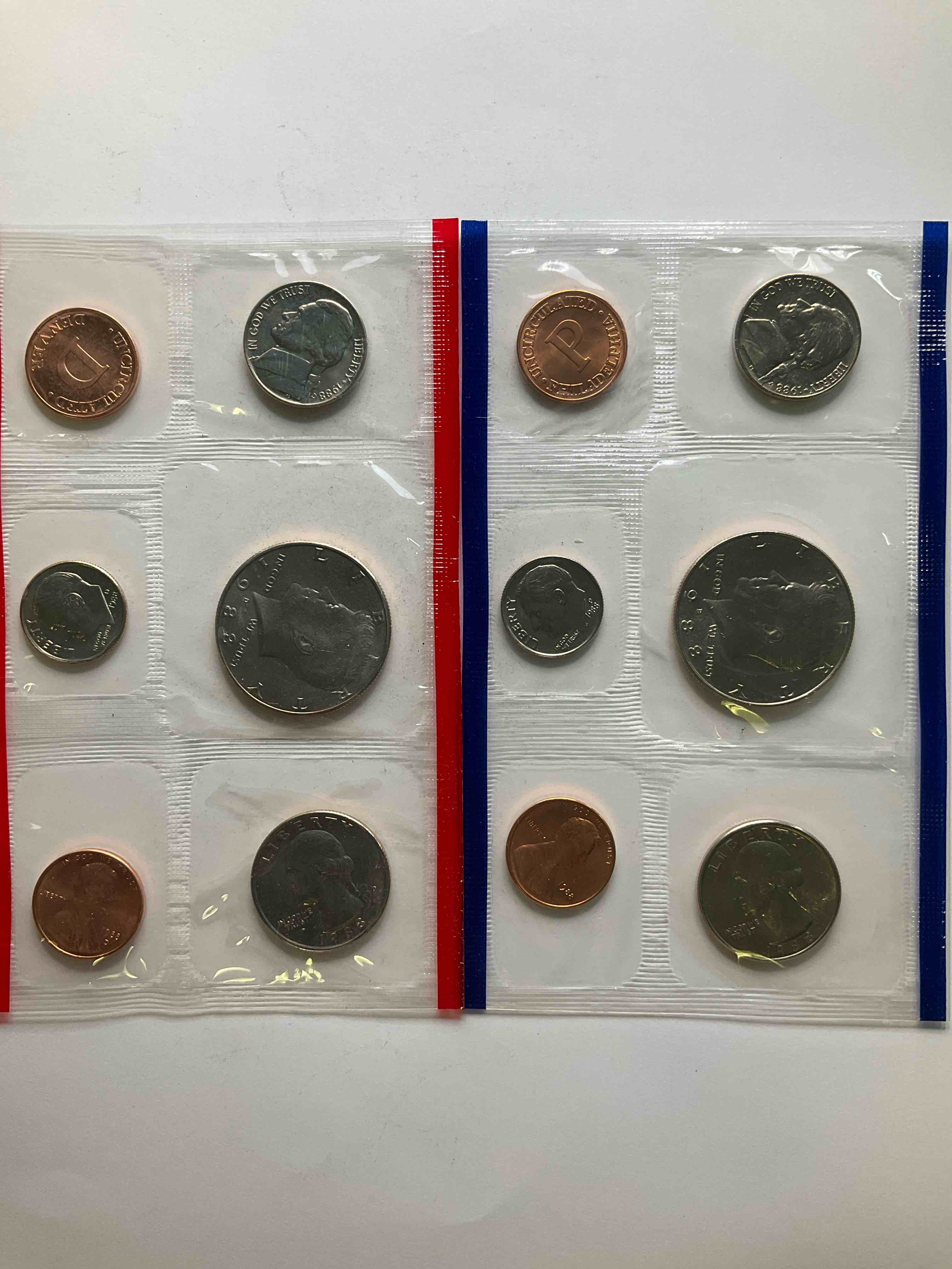1988 Uncirculated Mint Set Coins! 12 Coin Mint Set From Philadelphia & Denver! 12 Coin Uncirculated Lot, With Quarters, Nickels, Half Dollars, Dimes, Pennies & More! Uncirculated Coin Craziness!