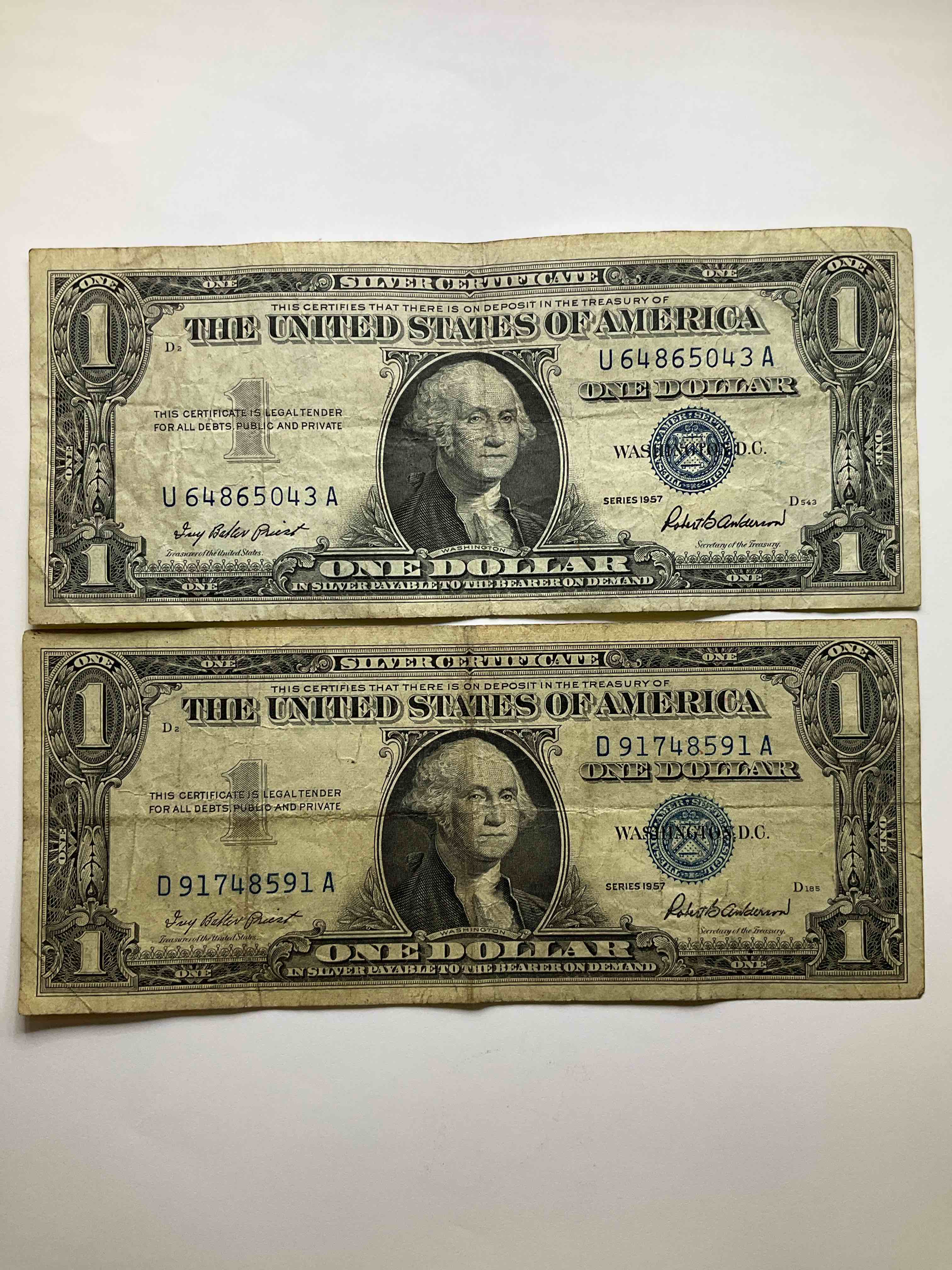 1957 Silver Certificates! Did You Know That Prior To 1964 One Dollar U.S. Paper Money Was Actually Redeemable For Silver Dollars?! Wow How Times Have Changed! Silver Certificates Were Produced From 1878 To 1964 & Are Still Considered Legal Tender At Face Value. Here Are Gorgeous, Circulated 1957 U.S. One Dollar Silver Certificate, With Highly Collectible "Blue Seal!* Own An Awesome Piece Of History!