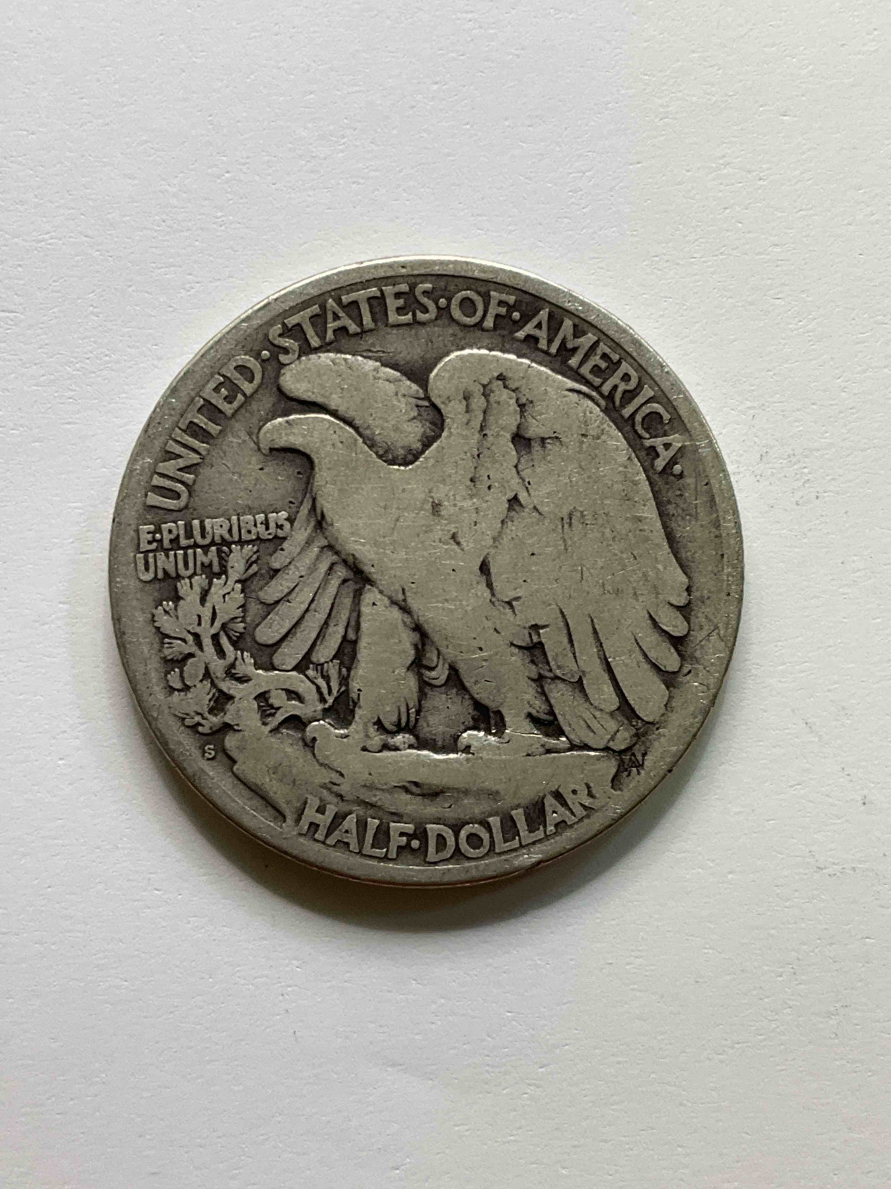 https://s3.amazonaws.com/lotting-images-prod/bidfta/BRN2244117_1755787651286.jpeg