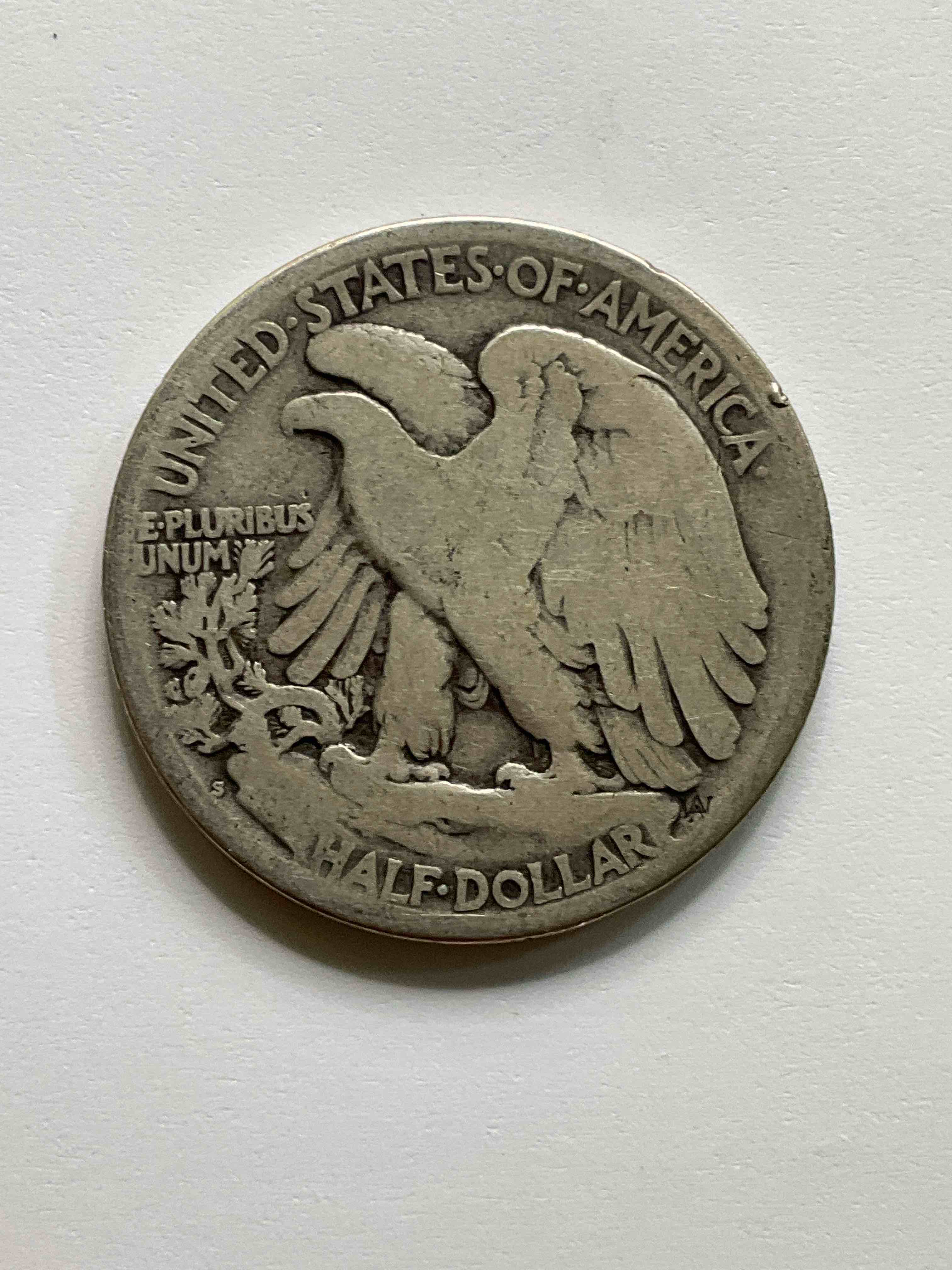 https://s3.amazonaws.com/lotting-images-prod/bidfta/BRN2244141_1755792064850.jpeg