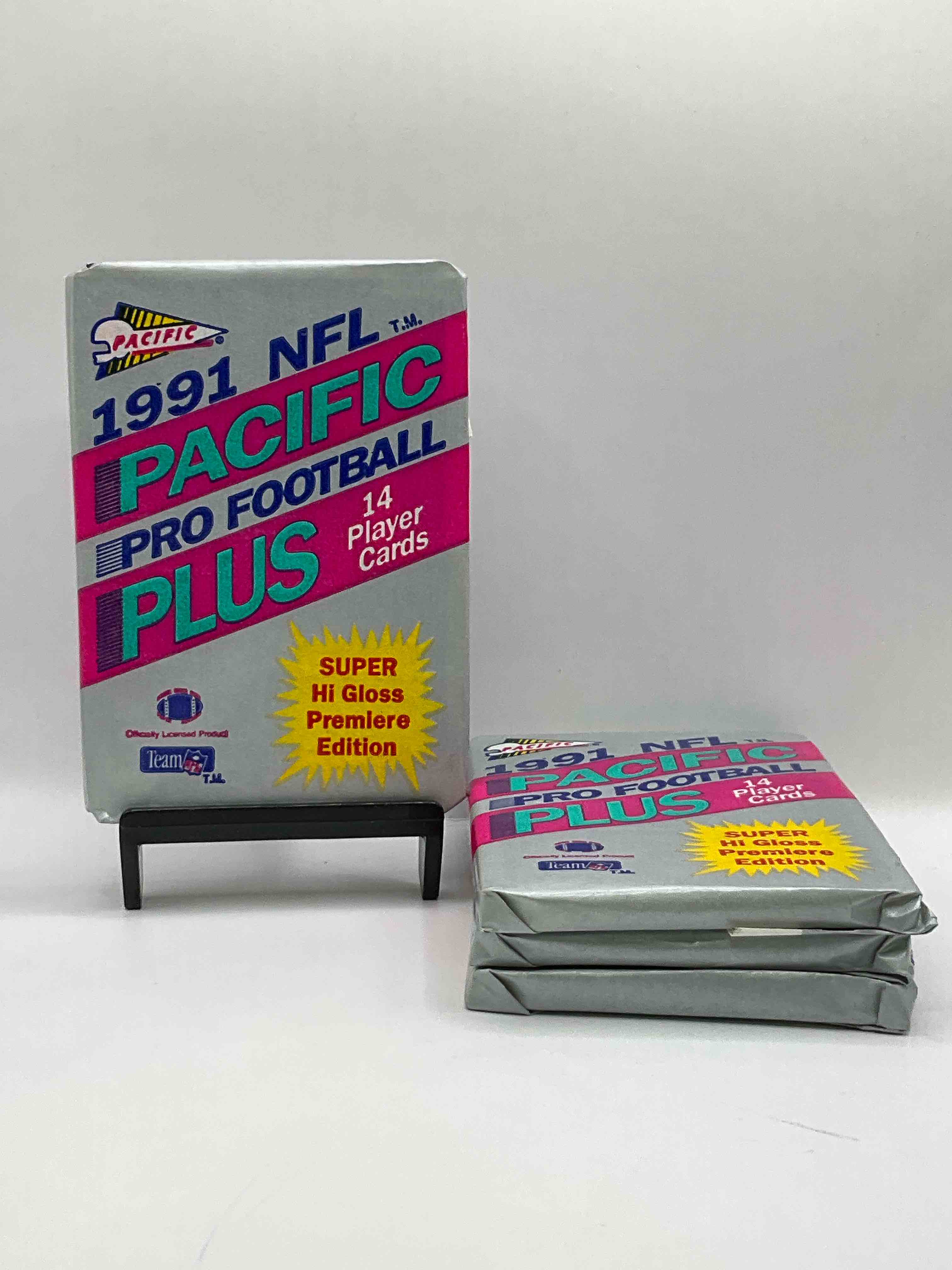 1991 Pacific Football, Something You Hardly Ever See! 1991 Pacific Football Sealed Card Pack, Direct From Original Retail Case. Search For Brett Favre Rookie, Early Barry Sanders, Jerry Rice & So Much More! Hard To Find!