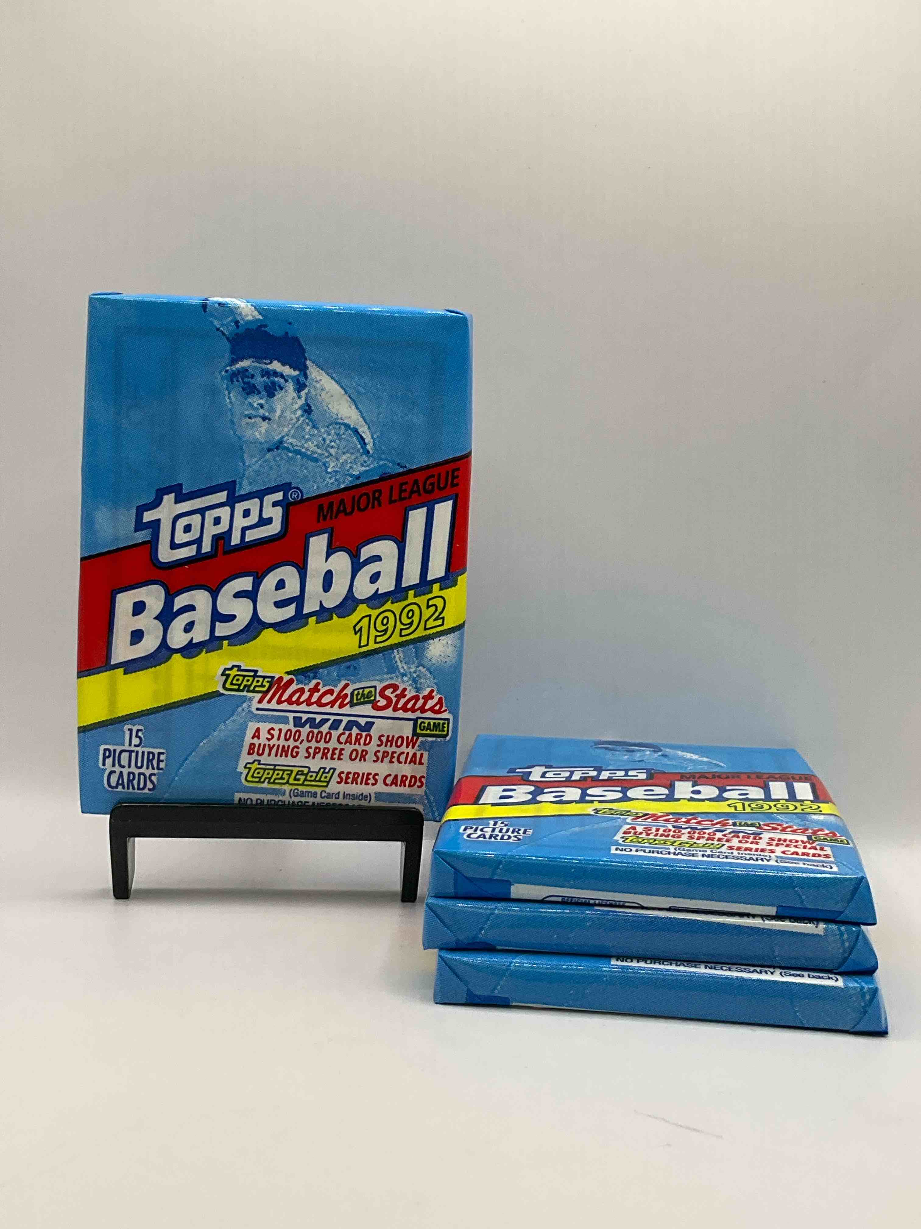1992 topps baseball gold! rare 15 cards per pack, with the possibility for some big names inside! search for nolan ryan, ken griffey jr, don mattingly & more! crazy 1992 topps baseball gold!
