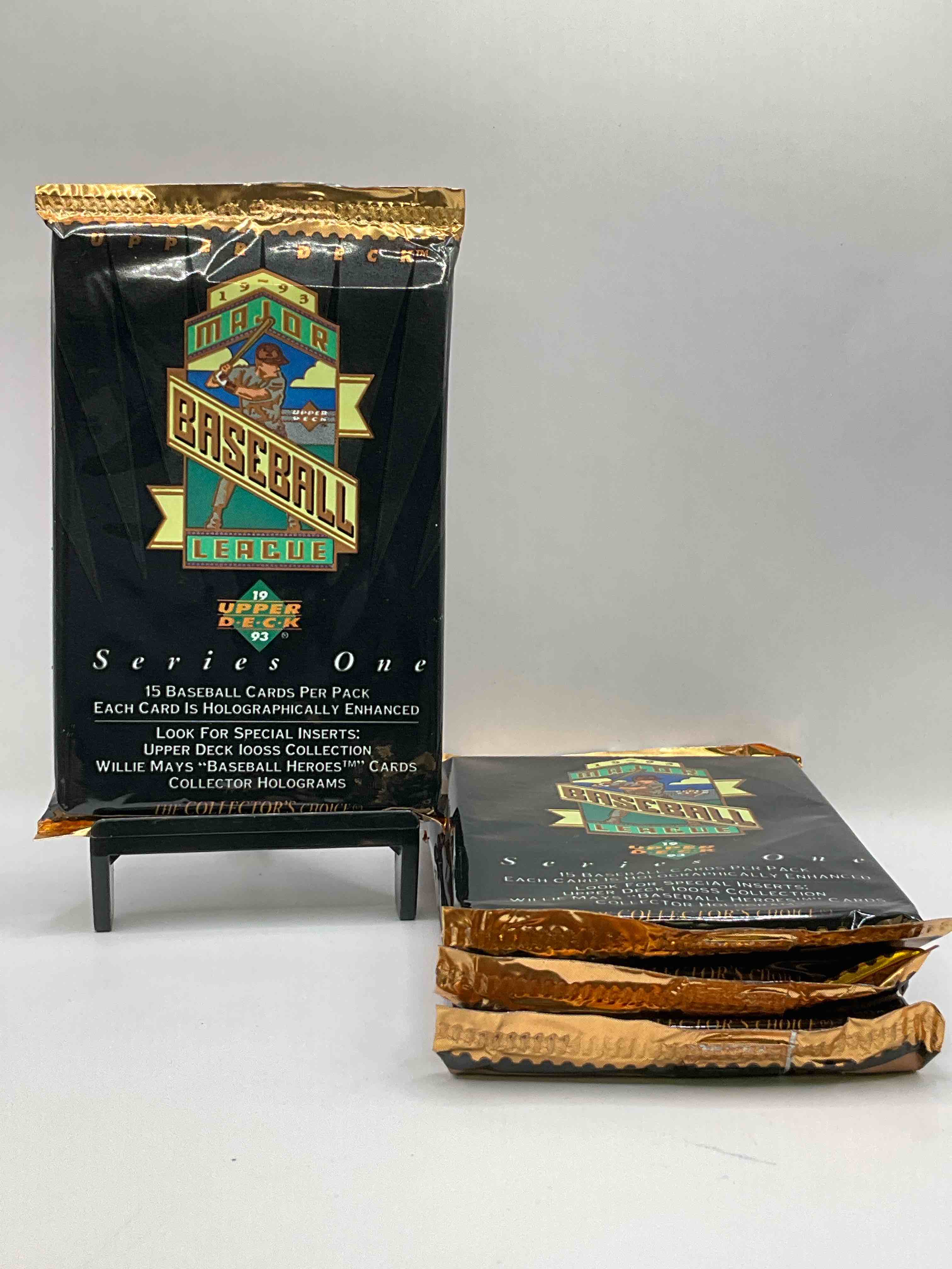 1993 Upper Deck Baseball Sealed 15 Card Pack, Direct From Original Retail Display Case. Search For Derek Jeter, Ken Griffey Jr. & So Much More! Search For Highly Collectible Inserts. These Cards Are Highly Sought After By Collectors For Their Holographic Design, These Are PREMIUM Baseball Cards From 1993!