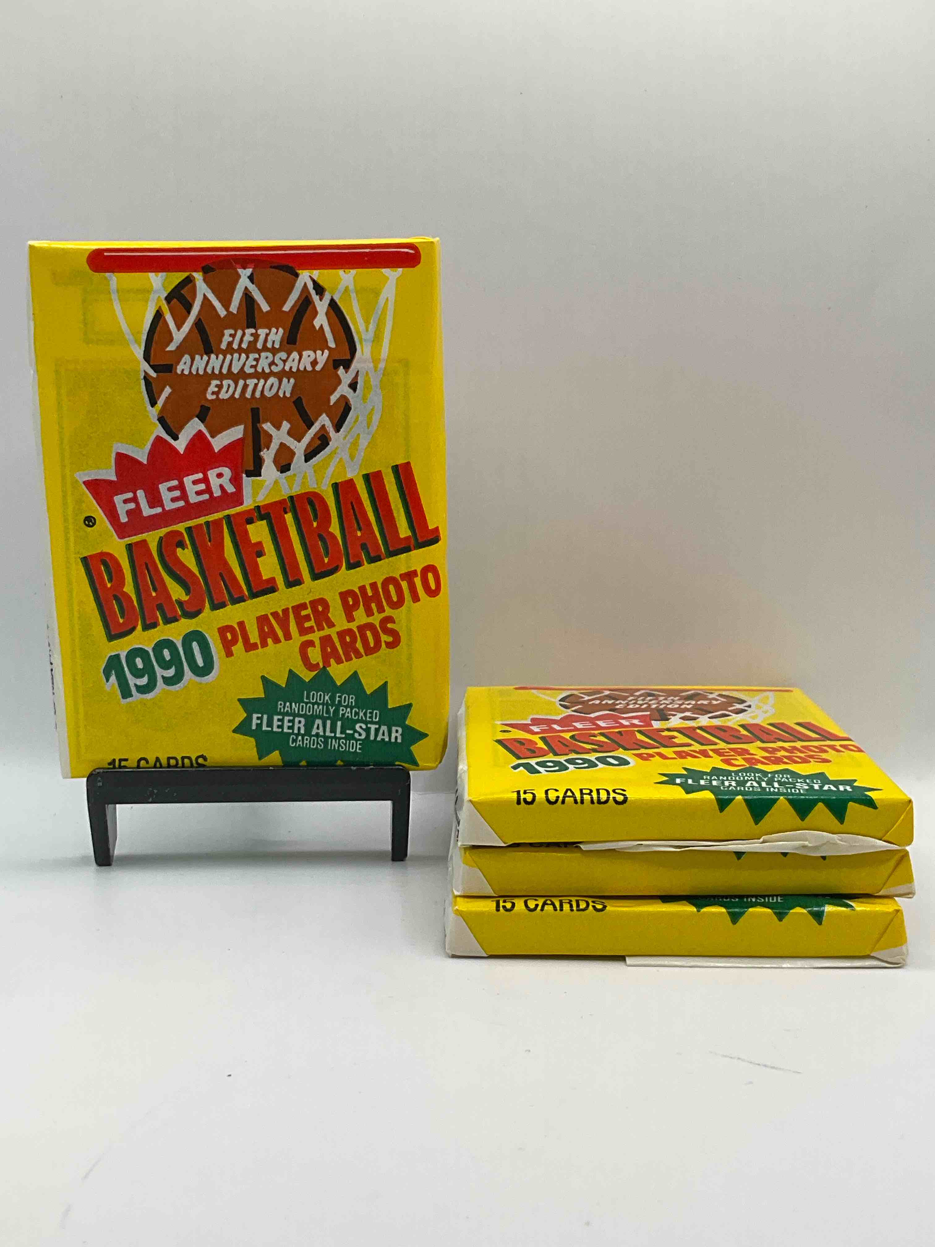 Michael Jordan!? 1990 Fleer Basketball Unopened Wax Packs Direct From Original Box! Search For Valuable Early Michael Jordan Cards! As Well As Other 80’s Stars!