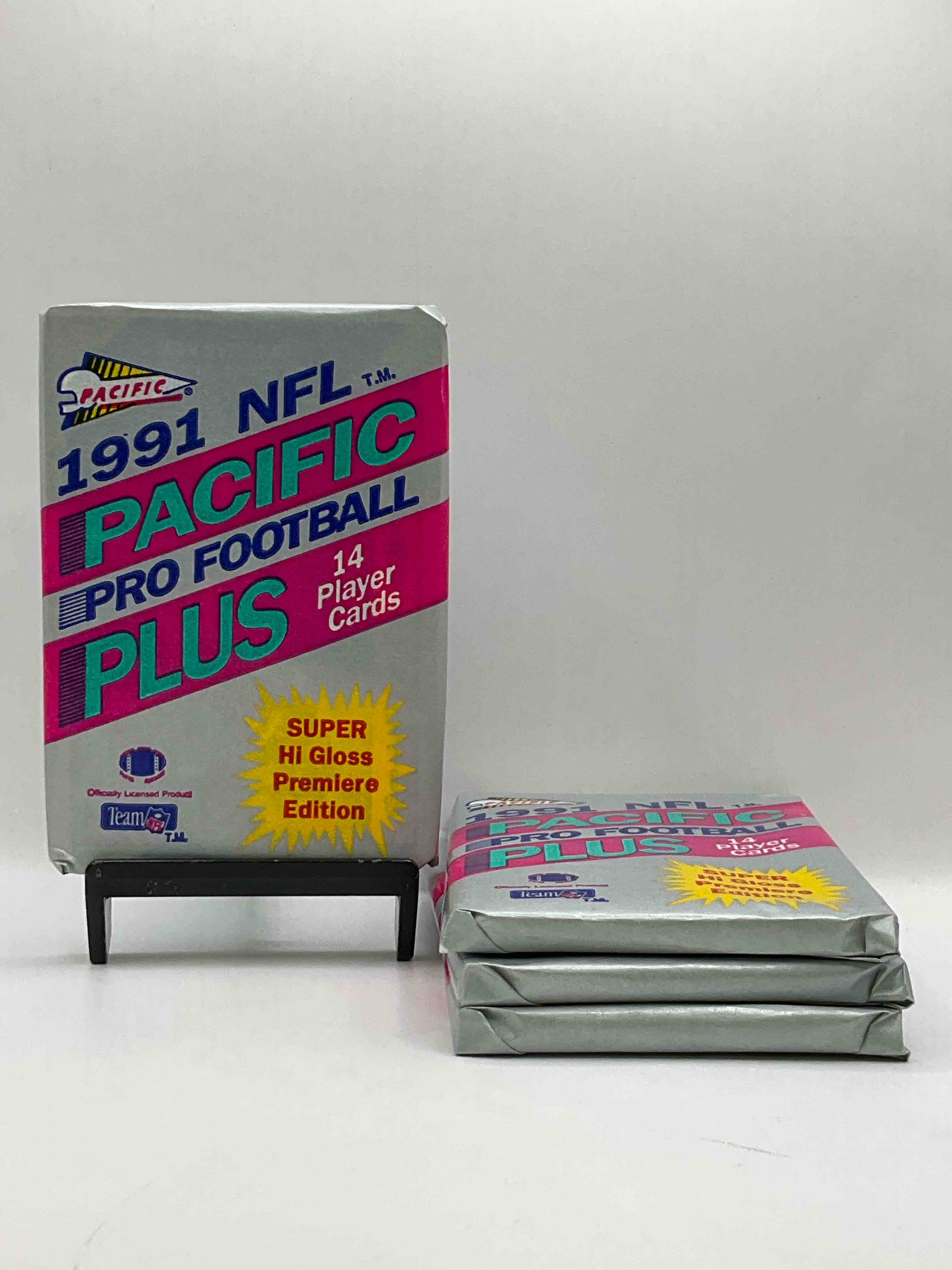 1991 Pacific Football, Something You Hardly Ever See! 1991 Pacific Football Sealed Card Pack, Direct From Original Retail Case. Search For Brett Favre Rookie, Early Barry Sanders, Jerry Rice & So Much More! Hard To Find!