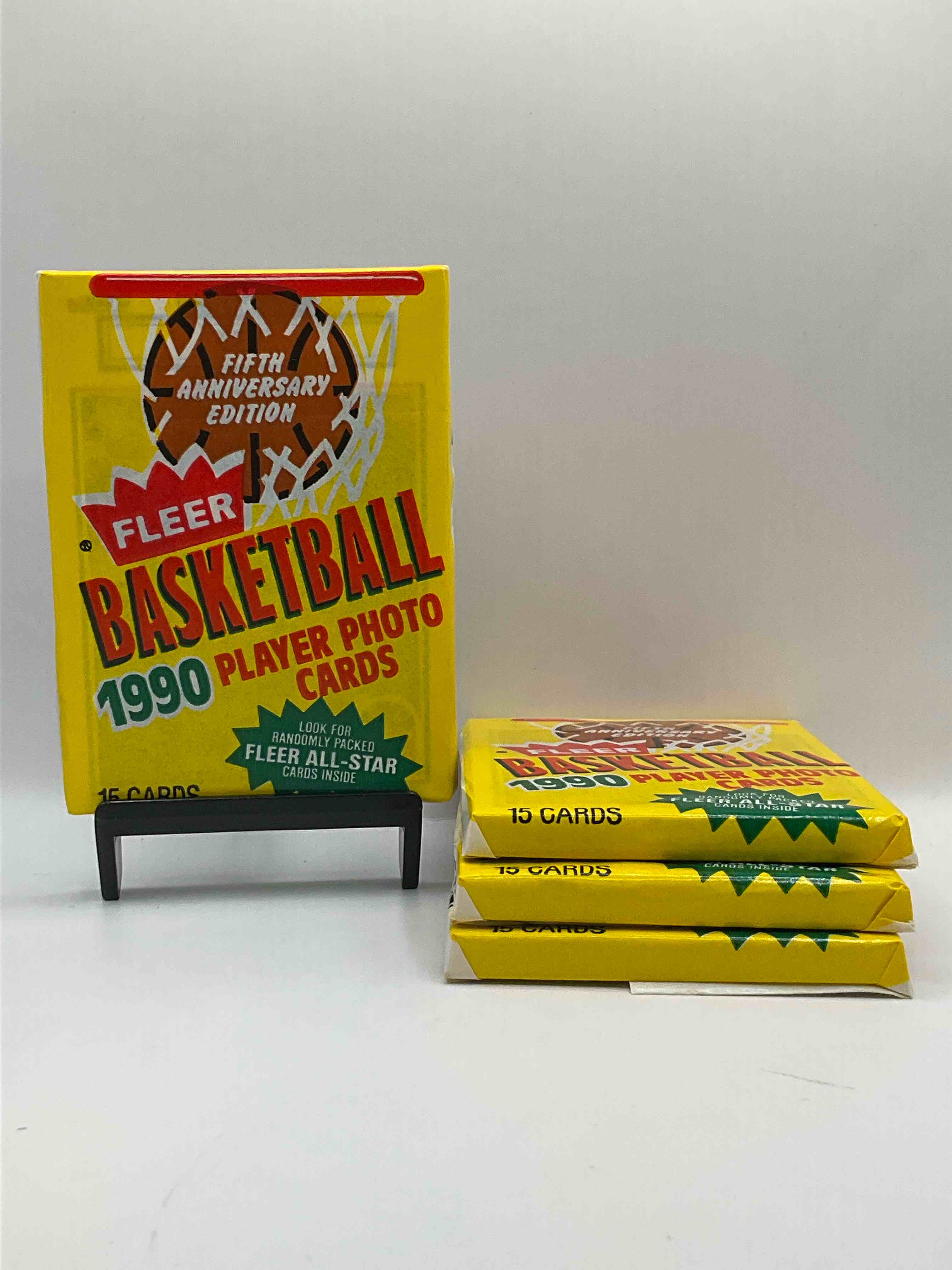 Michael Jordan!? 1990 Fleer Basketball Unopened Wax Packs Direct From Original Box! Search For Valuable Early Michael Jordan Cards! As Well As Other 80’s Stars!