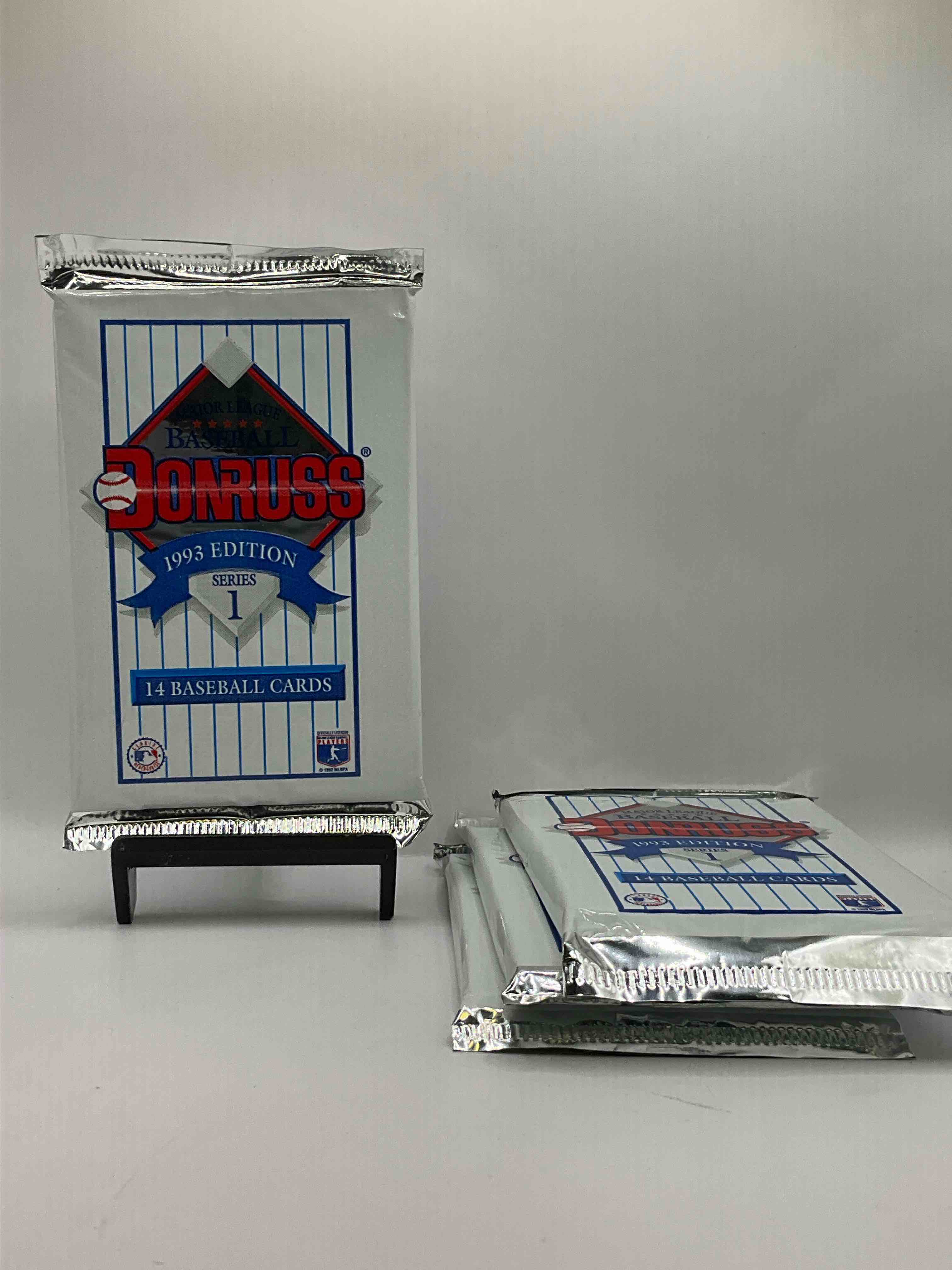 Great Year! 1993 Donruss Baseball Unopened Baseball Card Packs, Direct From Original Sealed Retail Case! Search For Valuable Rated Rookie Cards From Chipper Jones (PSA 10 $150+) & Mike Piazza, Early Ken Griffey Jr. & So Much More!