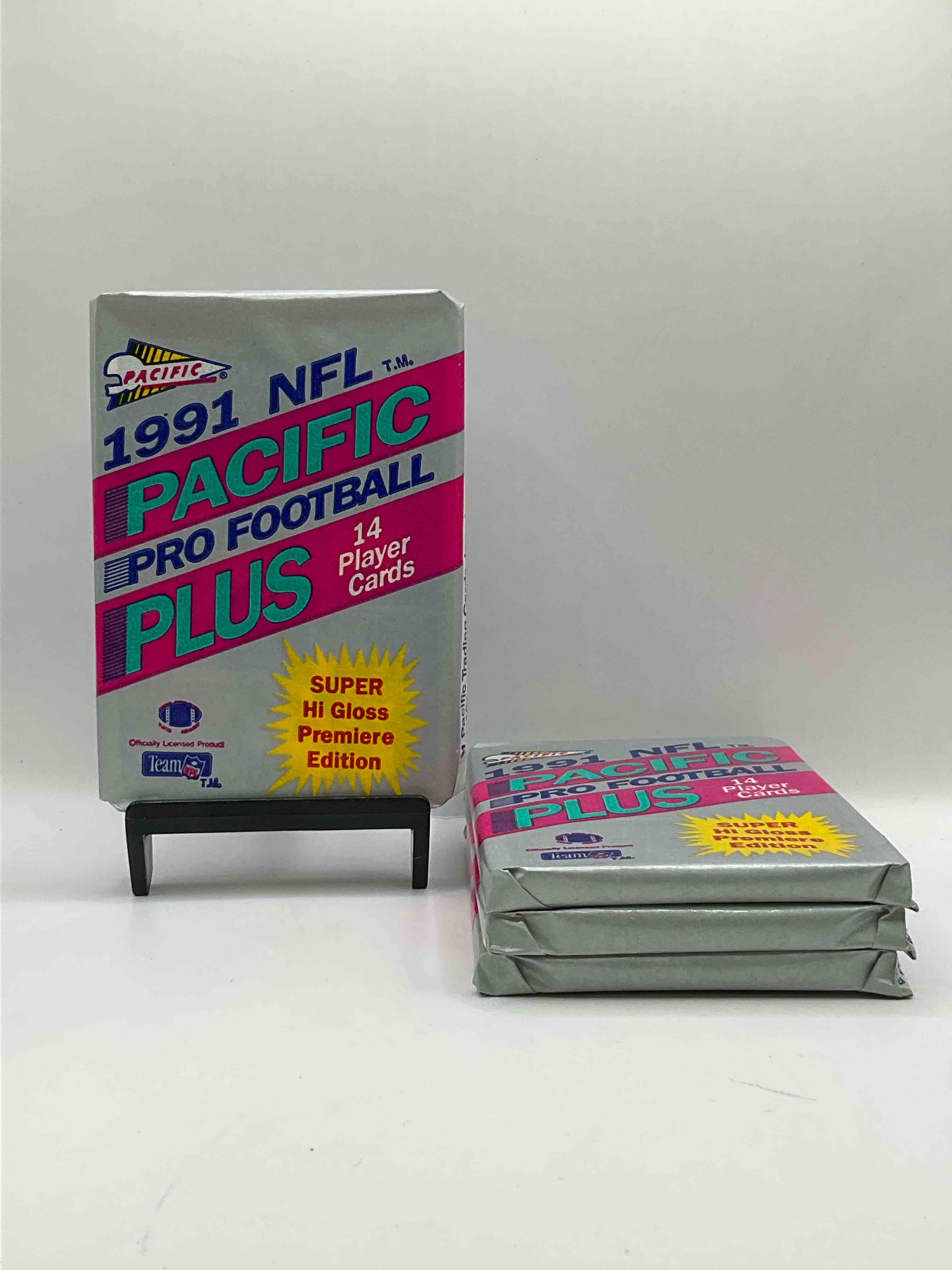1991 Pacific Football, Something You Hardly Ever See! 1991 Pacific Football Sealed Card Pack, Direct From Original Retail Case. Search For Brett Favre Rookie, Early Barry Sanders, Jerry Rice & So Much More! Hard To Find!