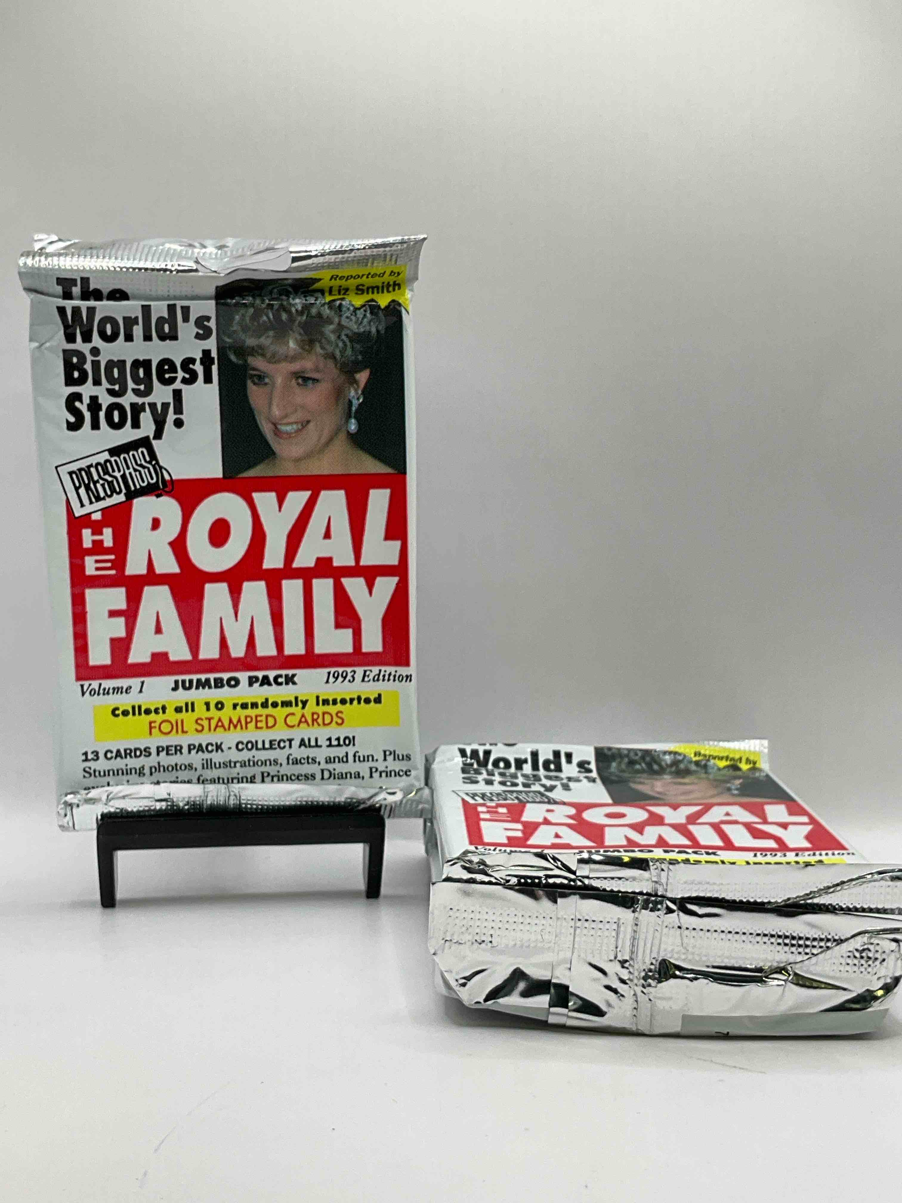 Royal Family Wow! 1993 Super Rare Unopened Trading Card Packs, Direct From Original Retail Casel Featuring Princess Diana & Other Royals, These Cards Were Made Just A Few Years Before Diana's Untimely Death. Extremely Rarel Search For Randomly Inserted Foil Stamped Cards, Own A Piece Of Pop Culture Memorabilia & Coveted History!