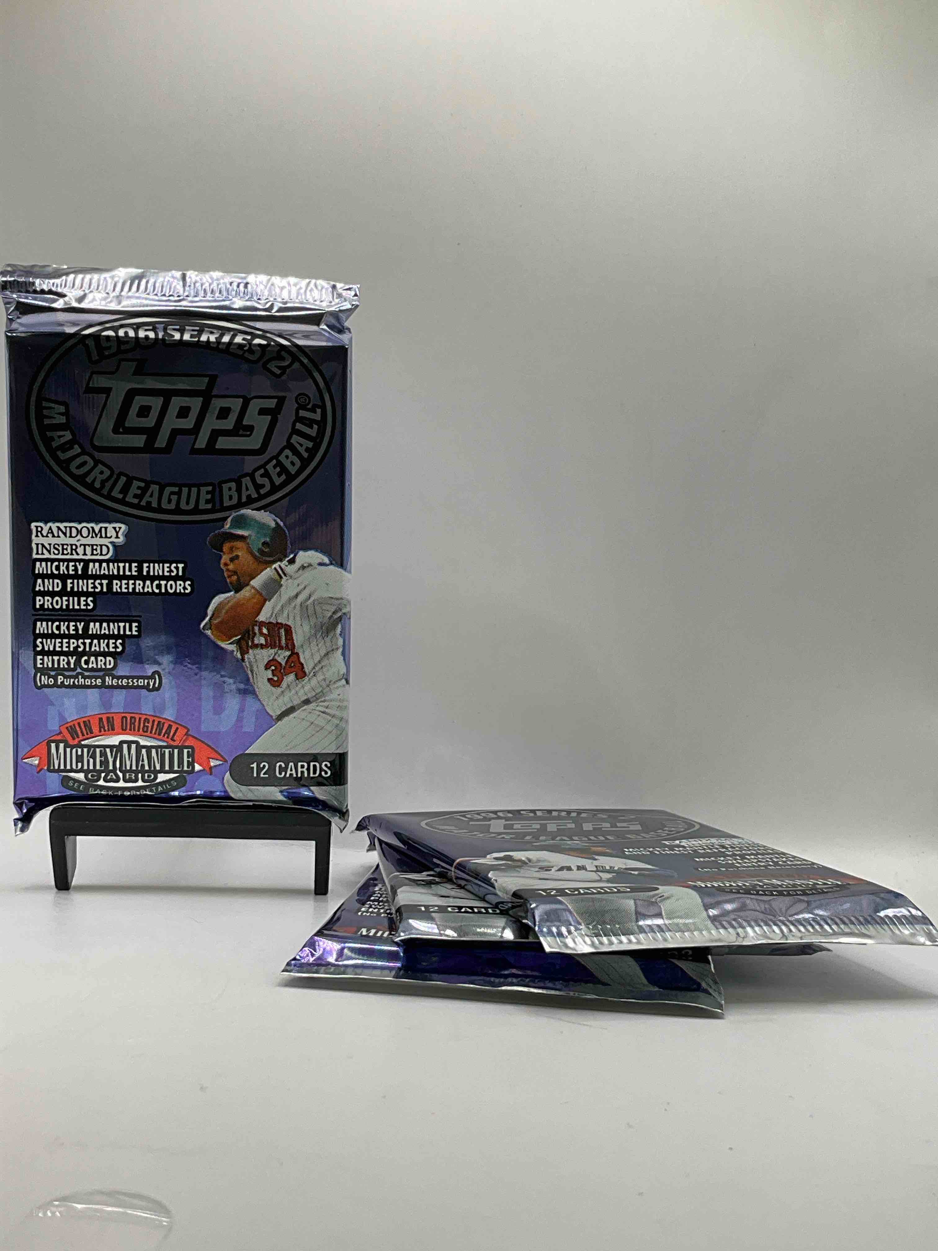 Randomly Inserted INSANE Mickey Mantle Finest Refractor Cards! No Way! 1996 Topps Series II Baseball Unopened Packs, Straight From Box! Search For Some Crazy Cards Like Chipper Jones MLB Second Year Card, Derek Jeter, Ken Griffey Jr & So Much More! 90’s Baseball Fans Rejoice! 