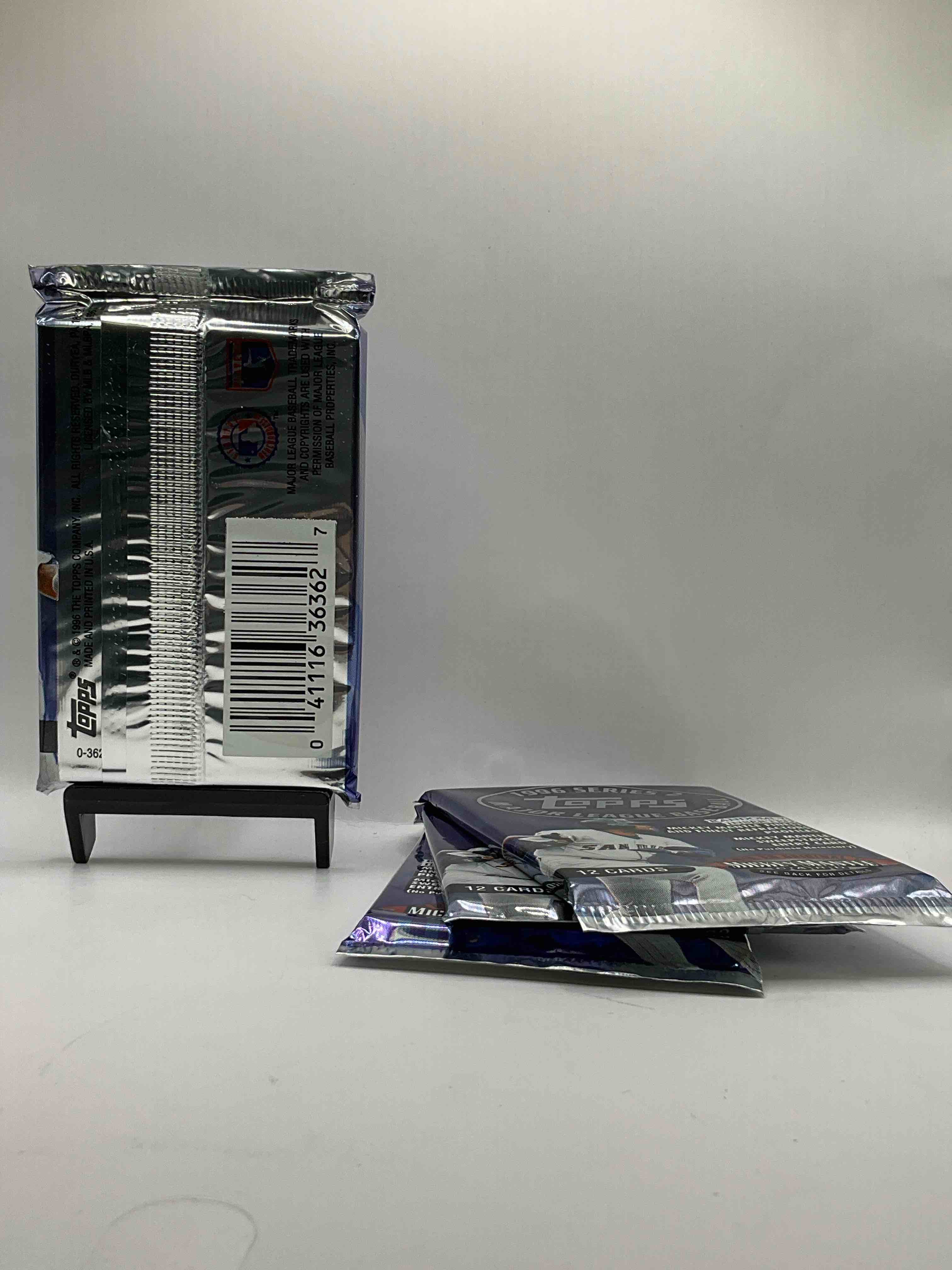 https://s3.amazonaws.com/lotting-images-prod/bidfta/BRN2244637_1756746067322.jpeg