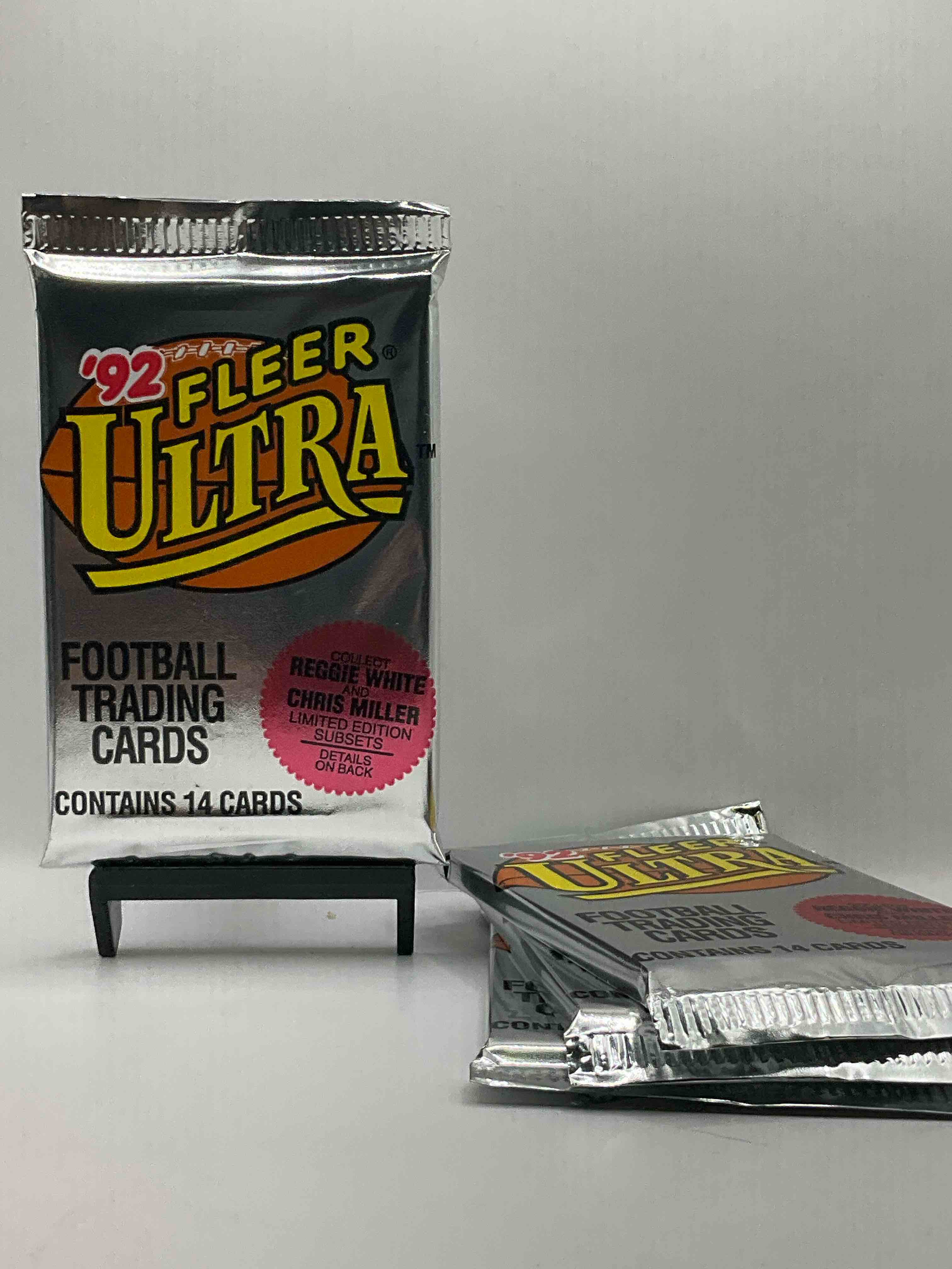 Rare Reggie White Subset!? Carl Pickens Rookie!? 1992 Fleer ULTRA Unopened Packs Straight From Original Box! Search For Carl Pickens Rookie & Other Valuable Cards From Joe Montana Emmitt Smith & Barry Sanders Along With Limited Edition Subsets!