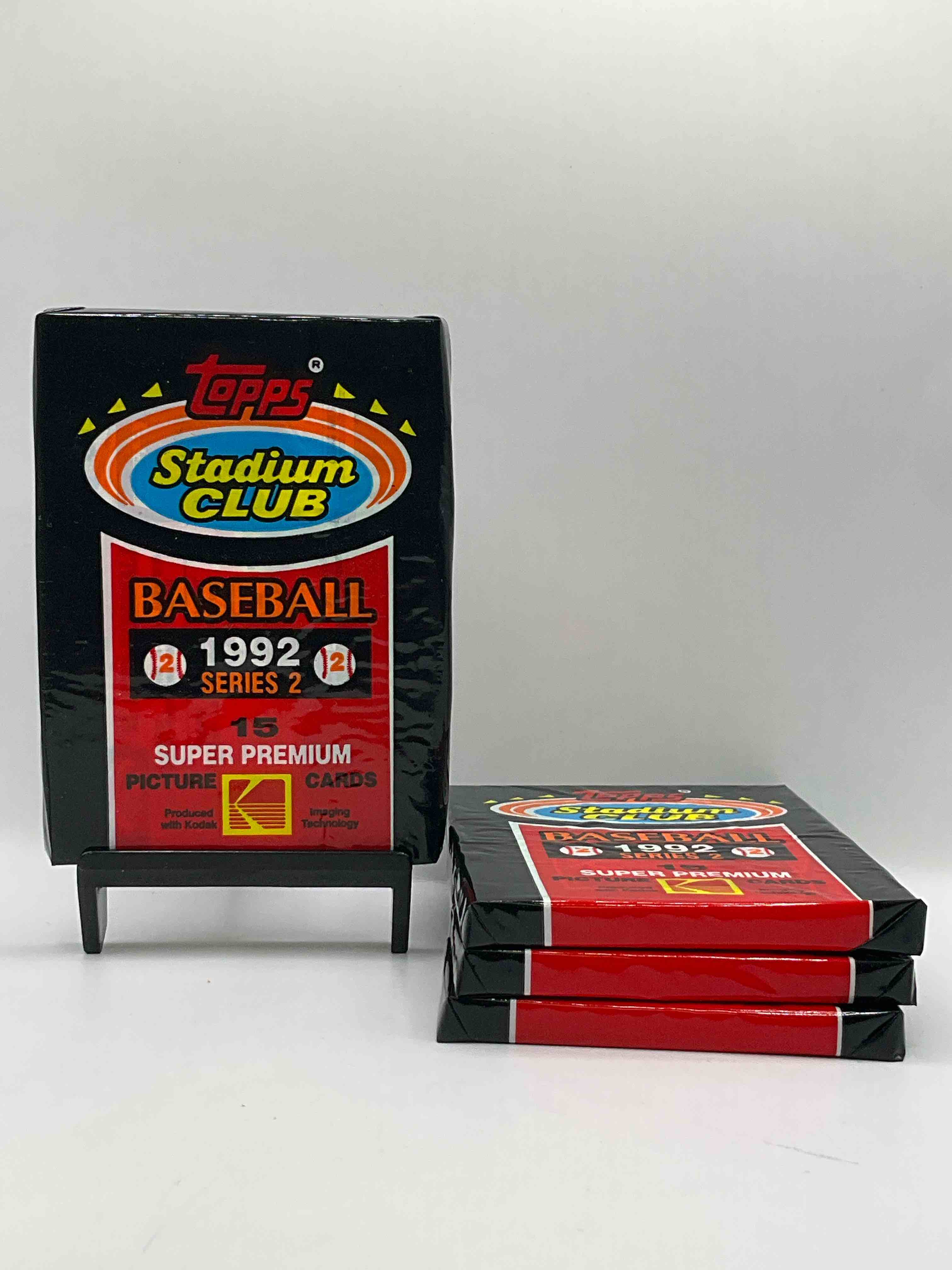 Ken Griffey Jr!? Frank Thomas!? Baseball Insanity! 1992 Topps Stadium Club Baseball Series II Unopened Packs, Direct From Box! 15 Premium Baseball Cards In Each Pack! Search For Griffey Jr, Nolan Ryan, Frank Thomas & So Much More! Search For 1980’s Stars & Hall Of Famers!