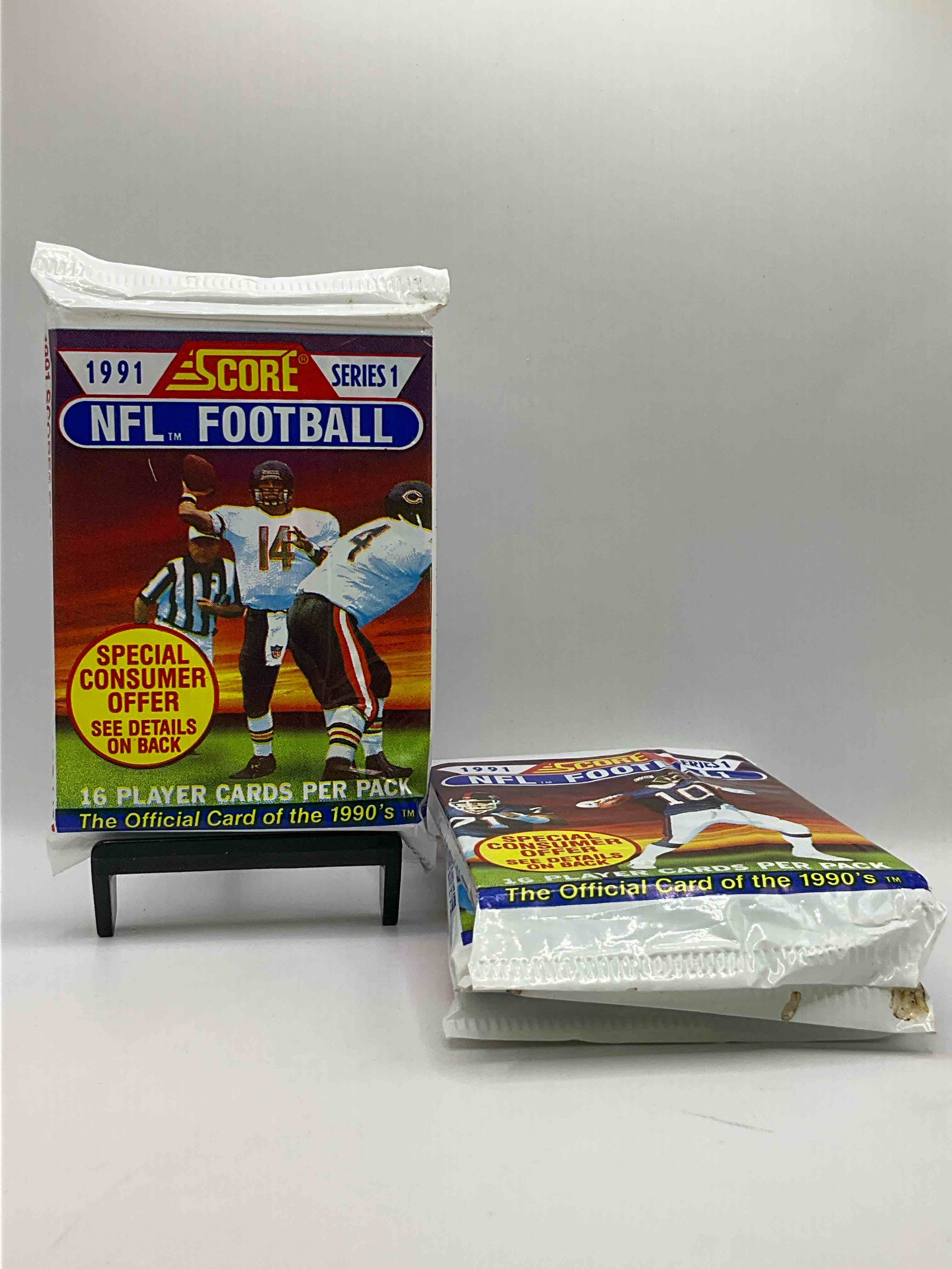 1991 NFL Score Football Sealed Card Pack, Direct From Original Retail Case! These Cards Are Sought After By Collectors For Their Awesome, Nostalgic Look. Search For Brett Favre Rookie, Early Jerry Rice, Early Emmit Smith, Joe Montana & So Much More!