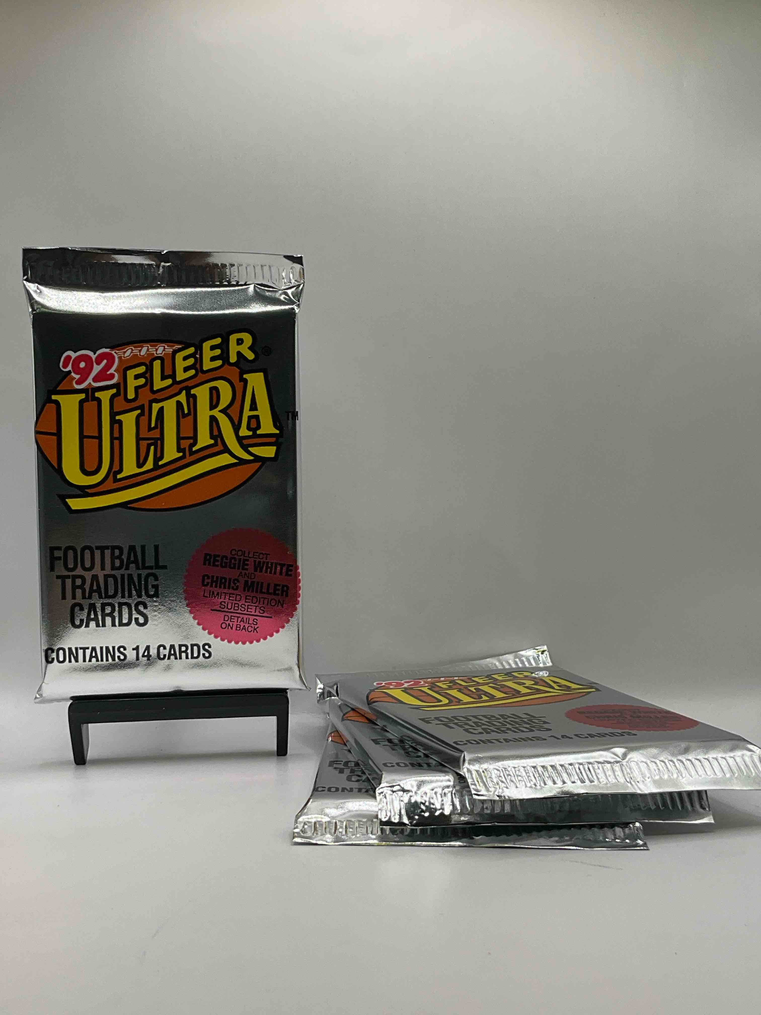 Rare Reggie White Subset!? Carl Pickens Rookie!? 1992 Fleer ULTRA Unopened Packs Straight From Original Box! Search For Carl Pickens Rookie & Other Valuable Cards From Joe Montana Emmitt Smith & Barry Sanders Along With Limited Edition Subsets!
