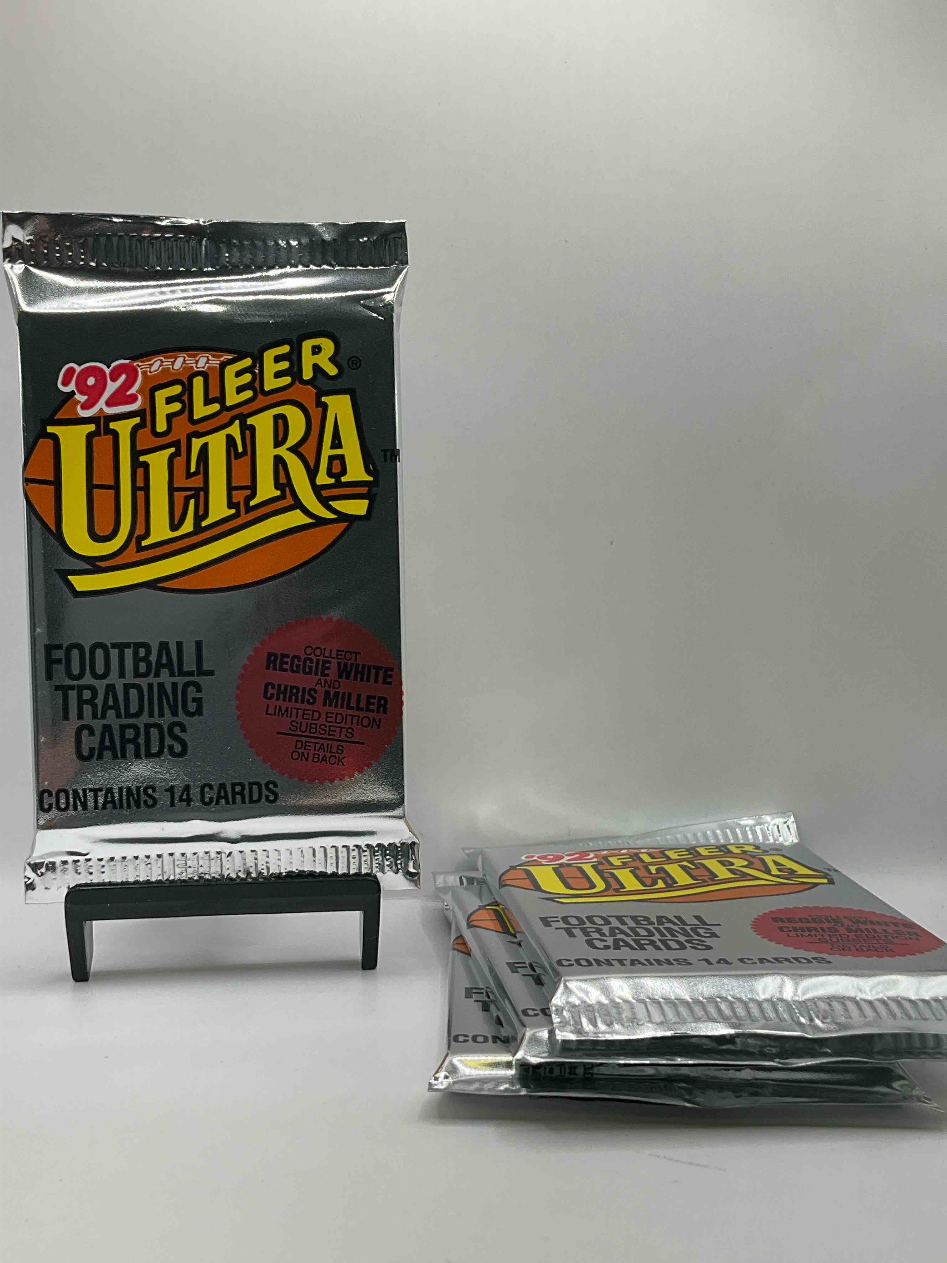rare reggie white subset!? carl pickens rookie!? 1992 fleer ultra unopened packs straight from original box! search for carl pickens rookie & other valuable cards from joe montana emmitt smith & barry sanders along with limited edition subsets!