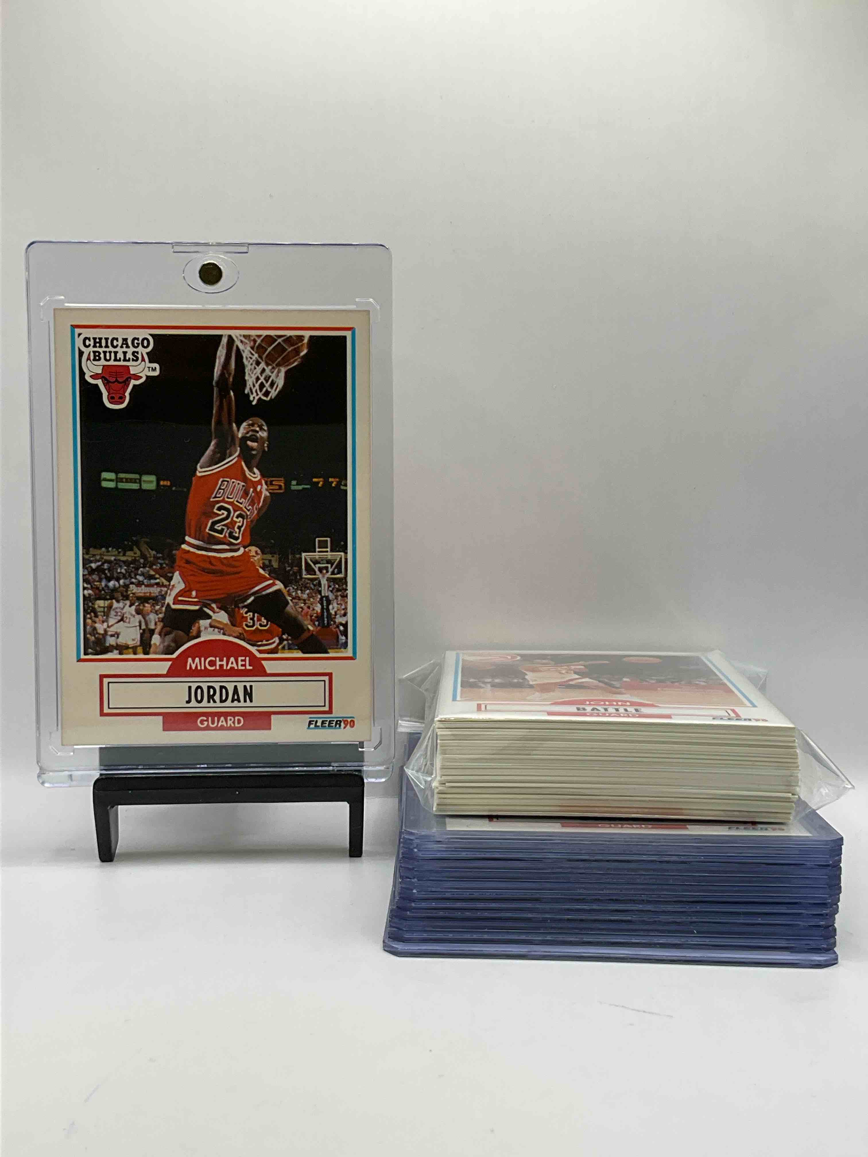 Michael Jordan! 1990 Fleer 50 Card Basketball! The BEST Cards From The Year! Michael Jordan, Magic Johnson, Larry Bird, Scottie Pippen, David Robinson, Charles Barkley, Akeem Olajuwon, Karl Malone, Clyde Drexler & More! All Stars, Hall Of Famers, Champions & More, The Perfect Mix Of Miscellaneous ‘90 NBA Variety! 