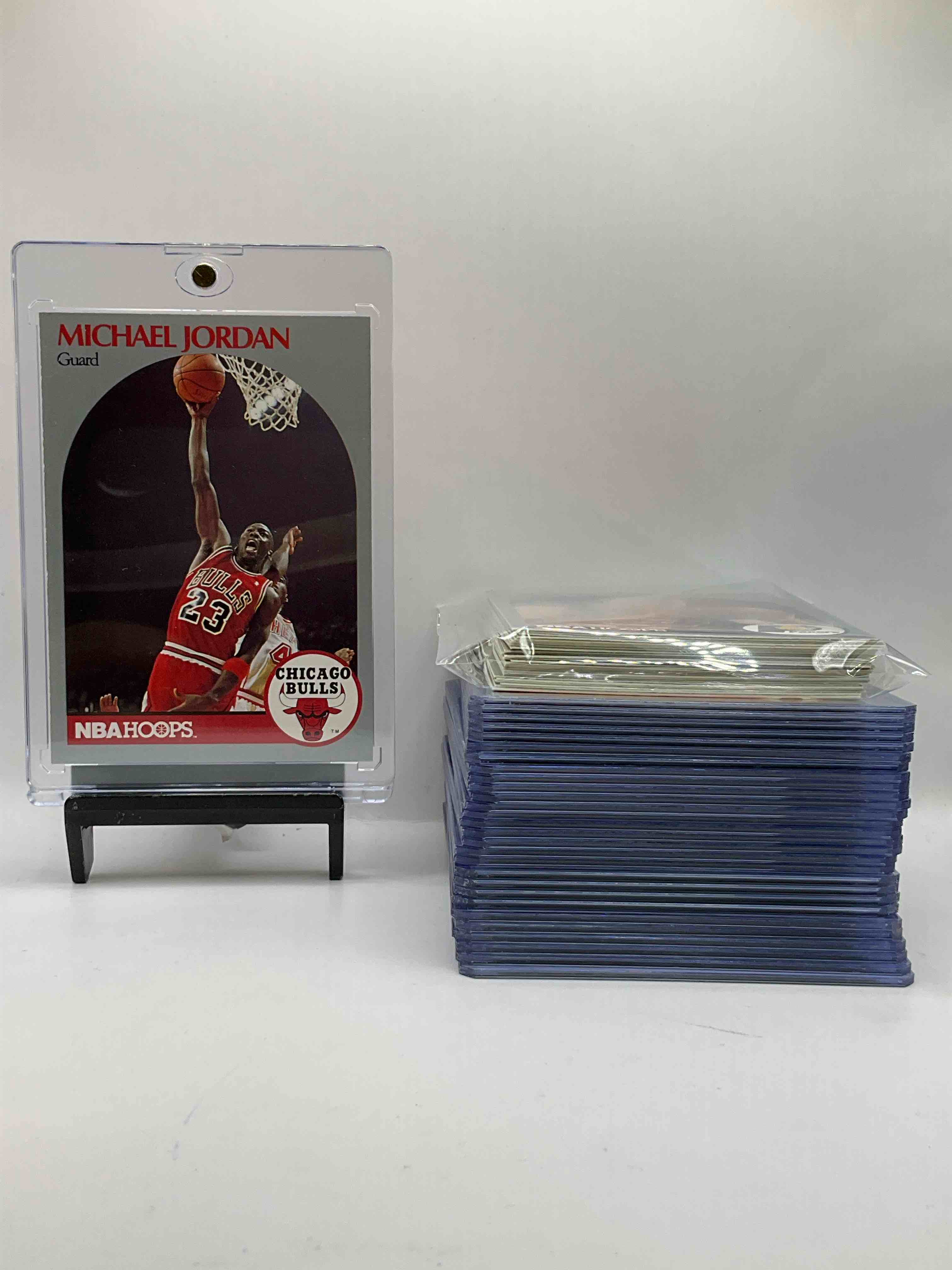 Michael Jordan! 1990 NBA Hoops 50 Card Basketball! The BEST Cards From The Year! Michael Jordan, Magic Johnson, Larry Bird, Scottie Pippen, David Robinson, Charles Barkley, Akeem Olajuwon, Karl Malone, Clyde Drexler & More! All Stars, Hall Of Famers, Champions & More, The Perfect Mix Of Miscellaneous ‘90 NBA Variety! 