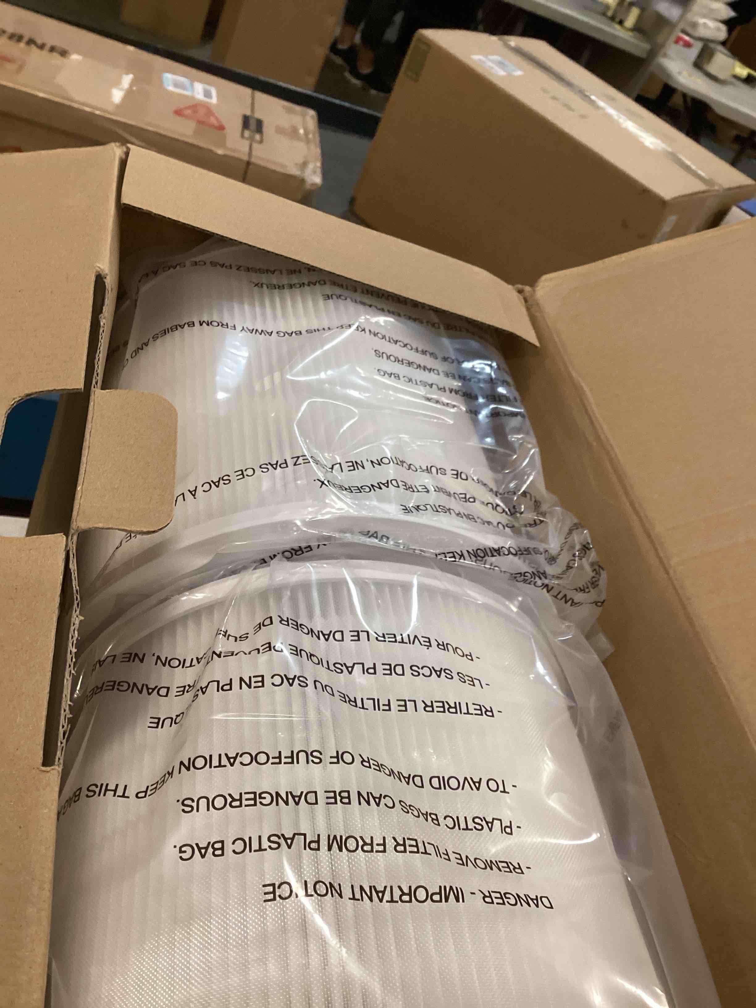 https://s3.amazonaws.com/lotting-images-prod/bidfta/BRN2245120_1738760984436.jpeg