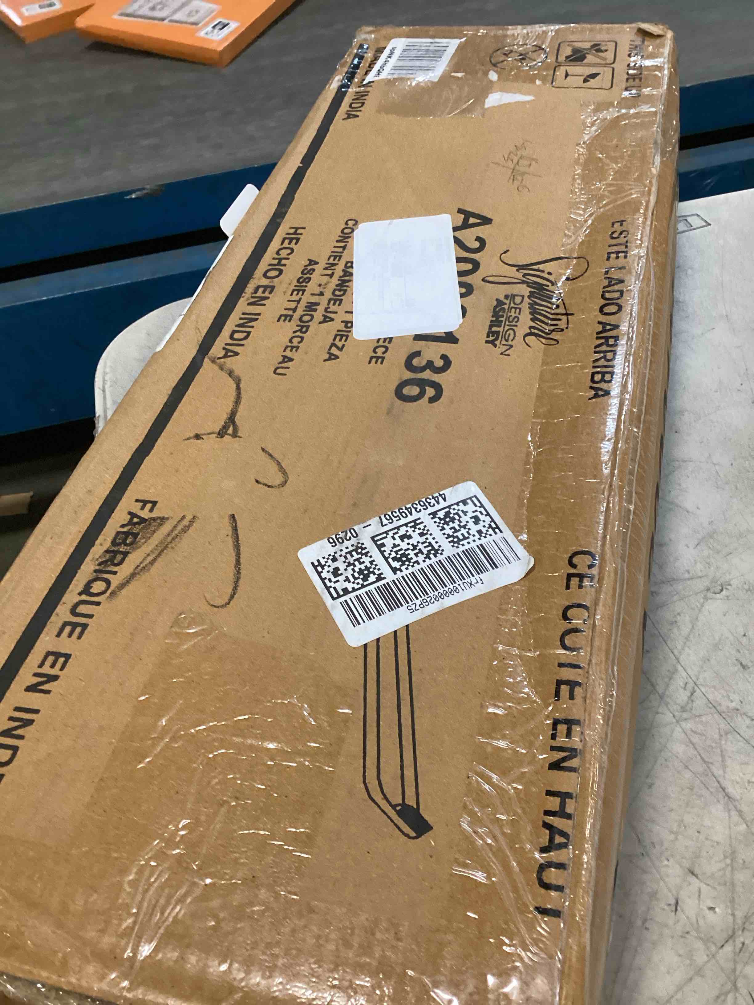 https://s3.amazonaws.com/lotting-images-prod/bidfta/BRN2245309_1738784874117.jpeg