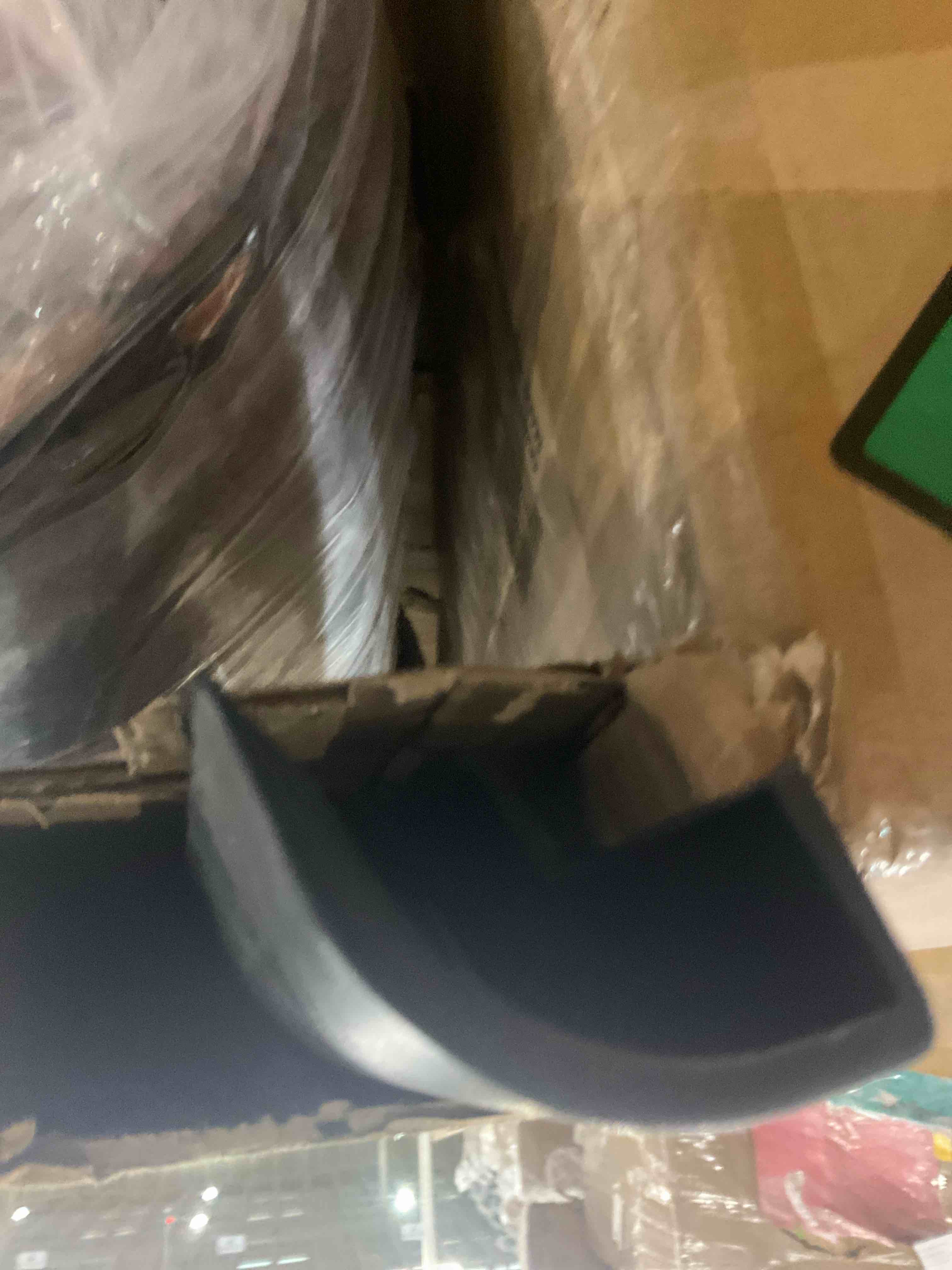 https://s3.amazonaws.com/lotting-images-prod/bidfta/BRN2252162_1741092783690.jpeg