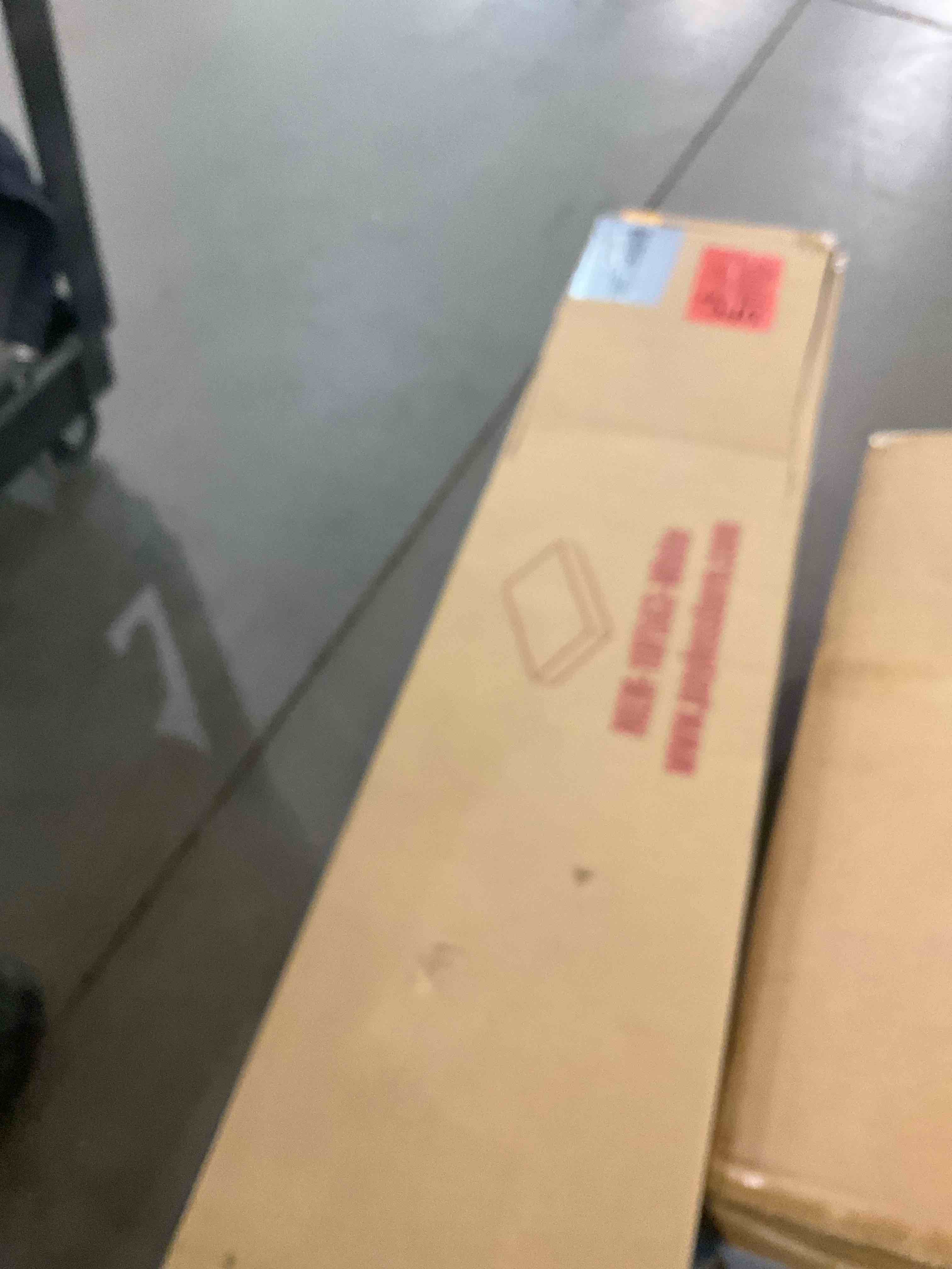 https://s3.amazonaws.com/lotting-images-prod/bidfta/BRN2252404_1741115964010.jpeg
