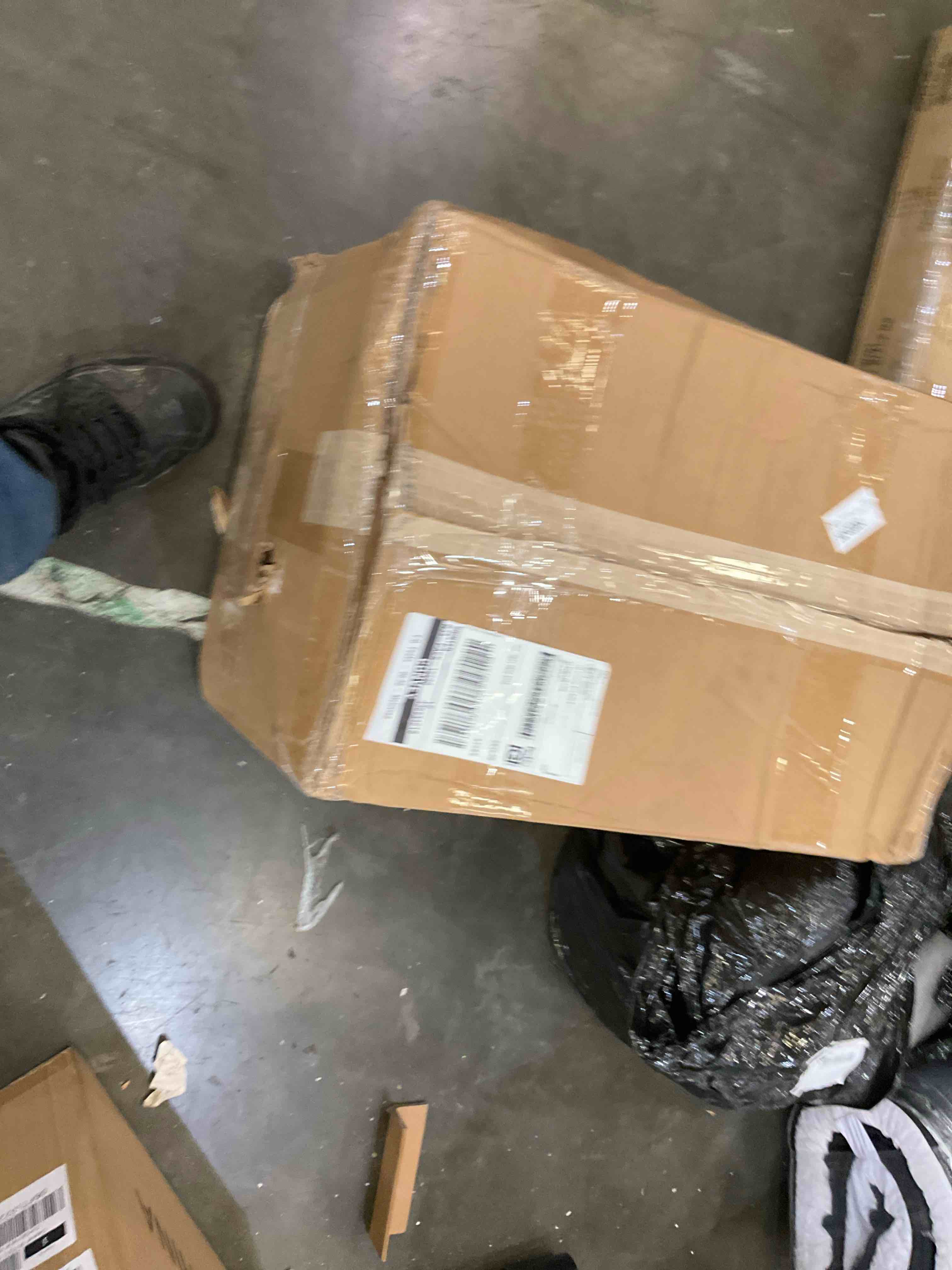 Yazira Iron LED Wall Light