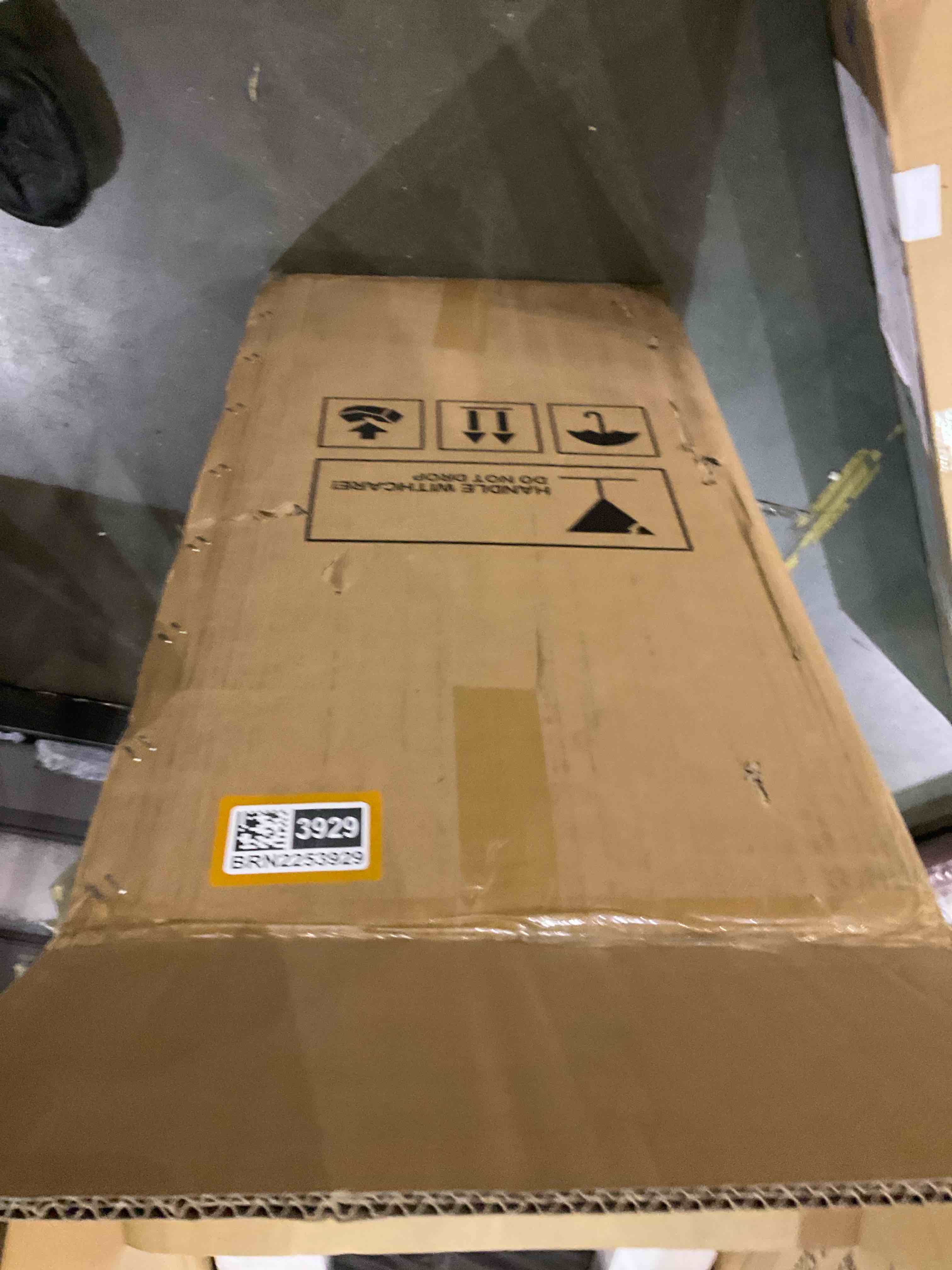 https://s3.amazonaws.com/lotting-images-prod/bidfta/BRN2253929_1741956551107.jpeg