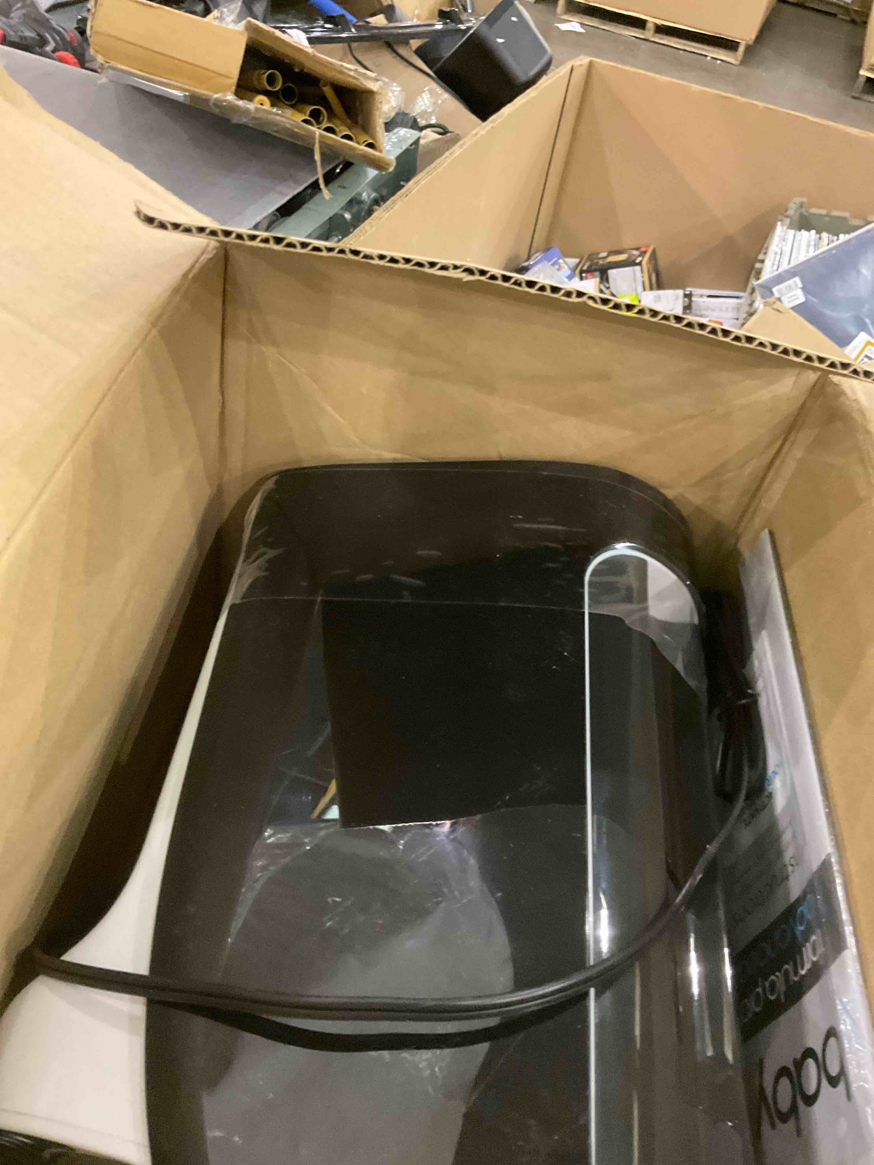 https://s3.amazonaws.com/lotting-images-prod/bidfta/BRN2256585_1741186702207.jpeg