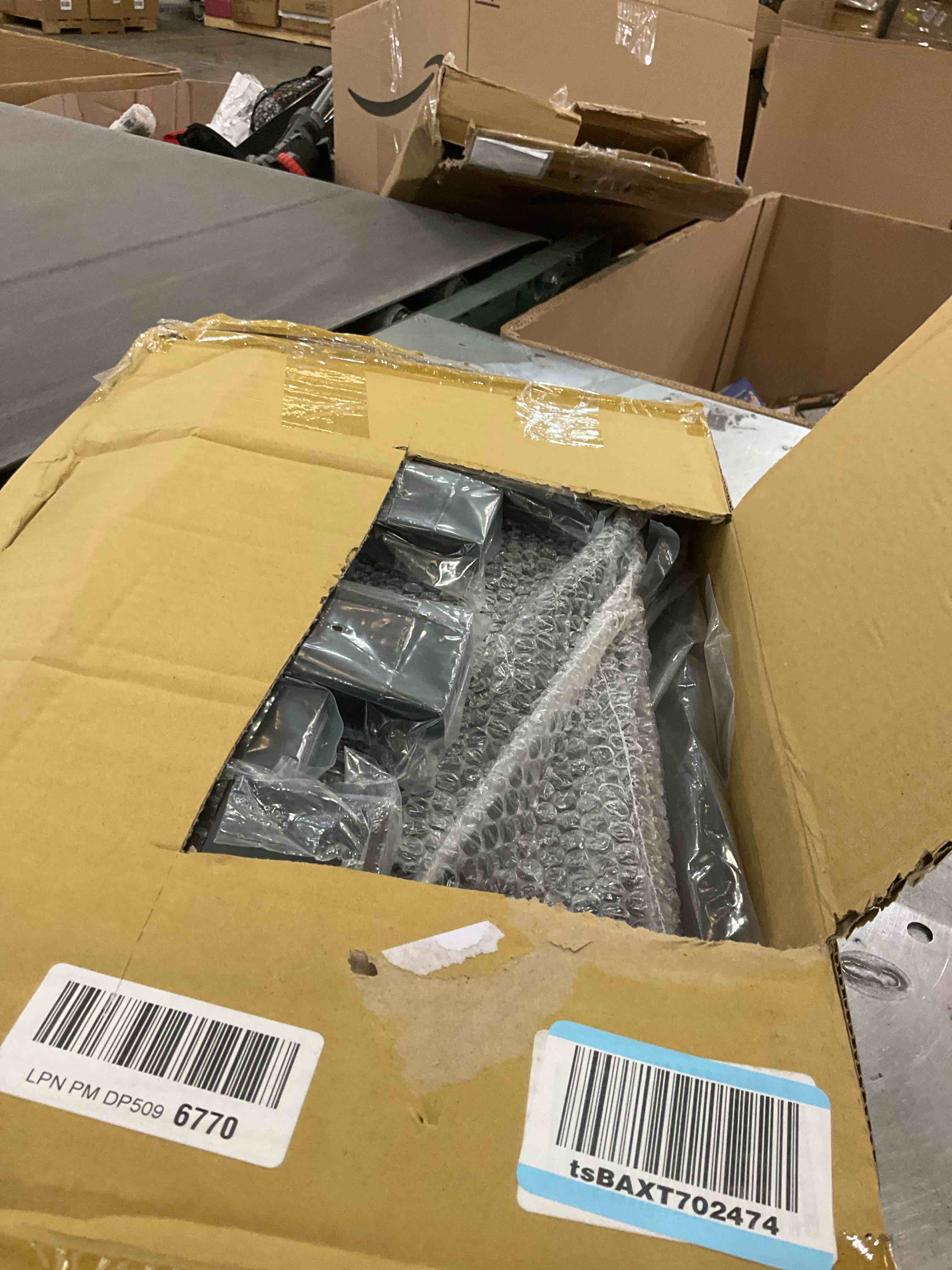 https://s3.amazonaws.com/lotting-images-prod/bidfta/BRN2256868_1741278331333.jpeg